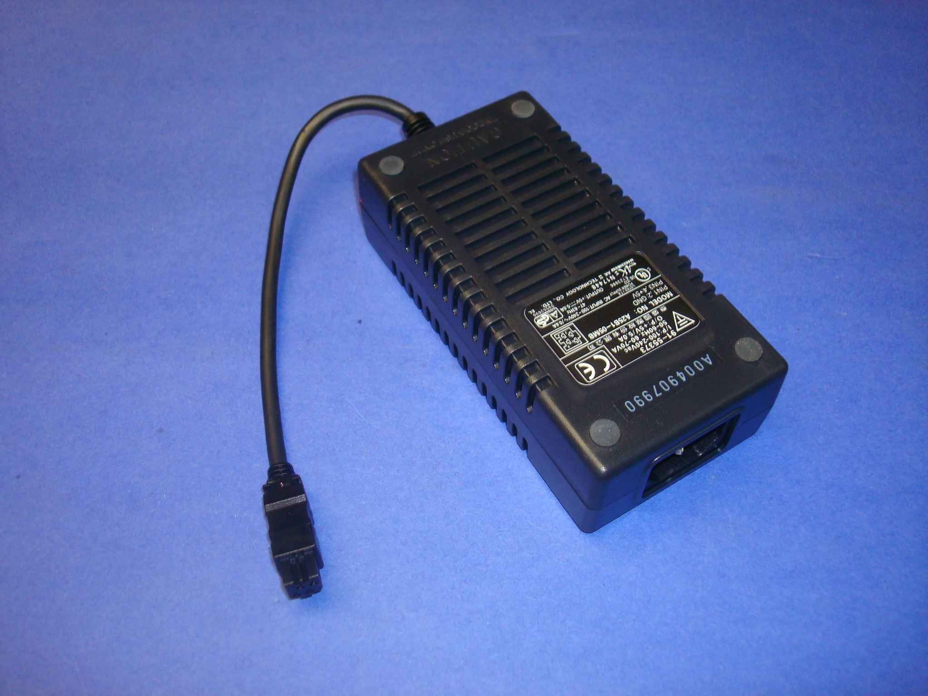 AK TECHNOLOGIES A25B1-05MB 5V DC 5.0A AC ADAPTER POWER SUPPLY FOR WP-II E