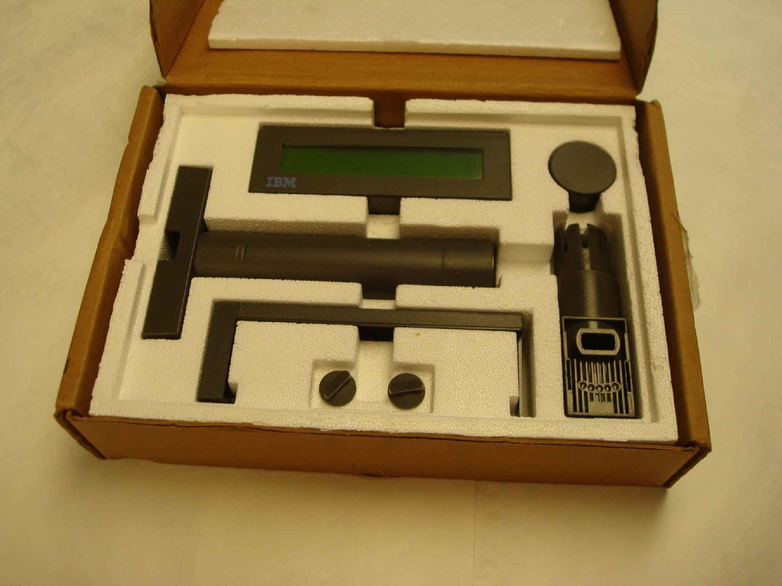 IBM 73G1203 FULL BOX LCD DISPLAY