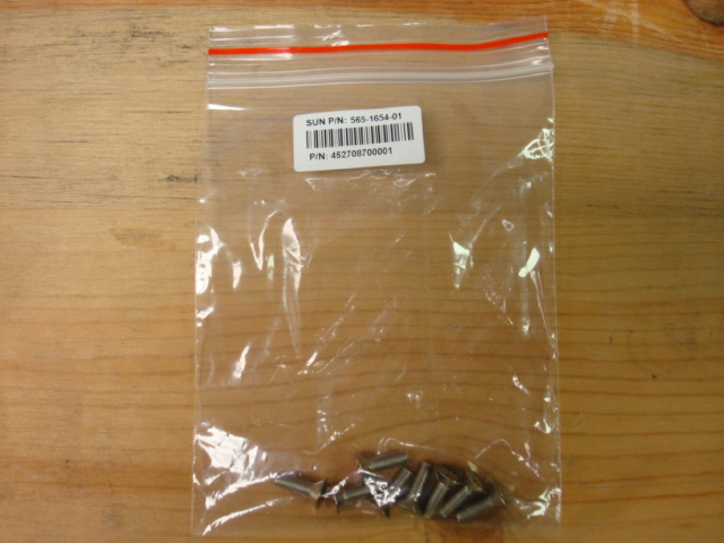 SUN MICROSYSTEMS 5UTA1-9S-512AV1 SUN FIRE V120 SERVER ULTRASPARC 650 36GB 10K RPM DRIVE, 512MB RAM, 650MHZ CPU