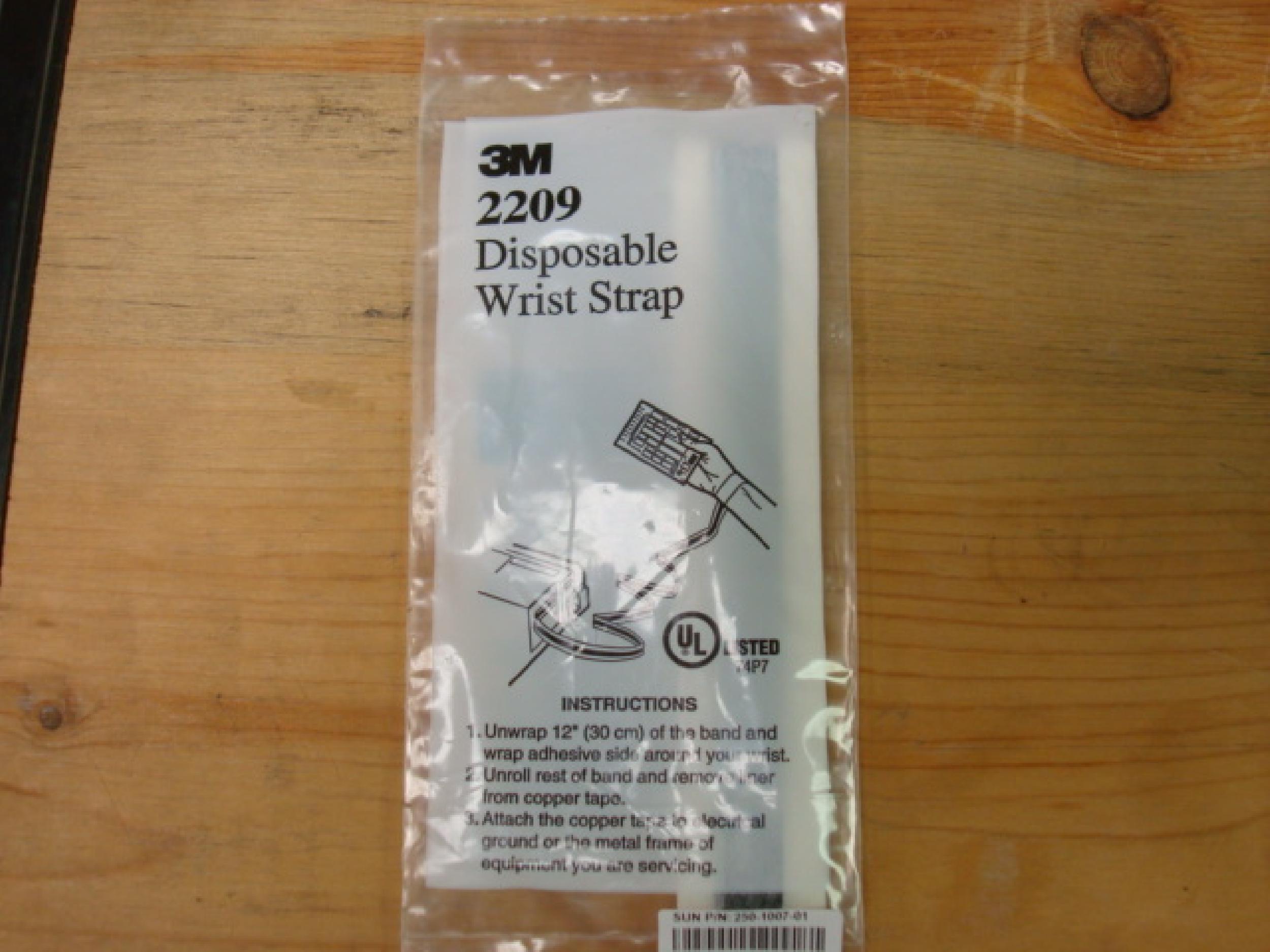 SUN MICROSYSTEMS AR-78493-GSI-ACUST SUN FIRE V120 SERVER ULTRASPARC 650 36GB 10K RPM DRIVE, 512MB RAM, 650MHZ CPU