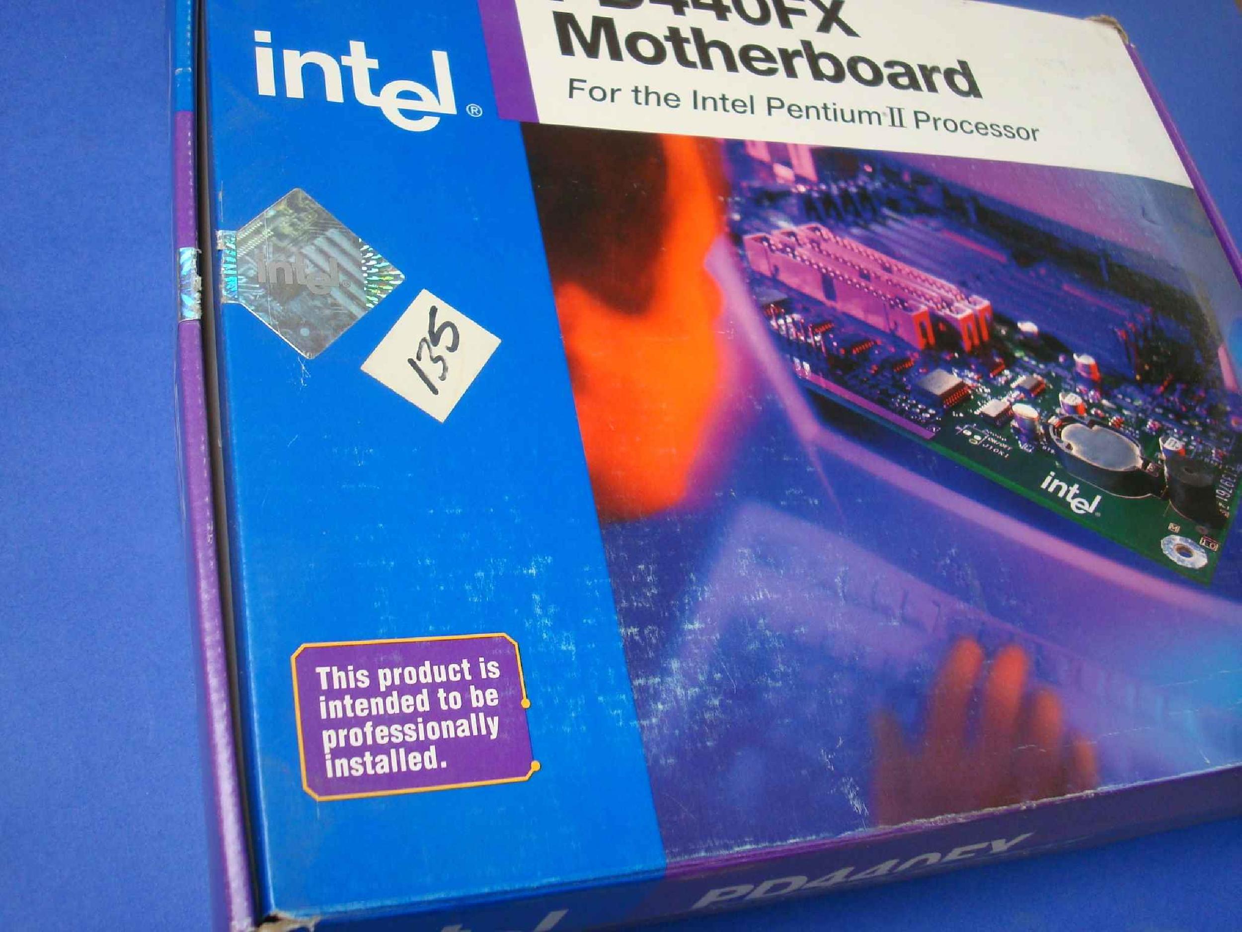 INTEL 676794-308 OPEN BOX ATX MOTHERBOARD 3 ISA 4 PCI 4 DIMM SLOT 1 PD440FX