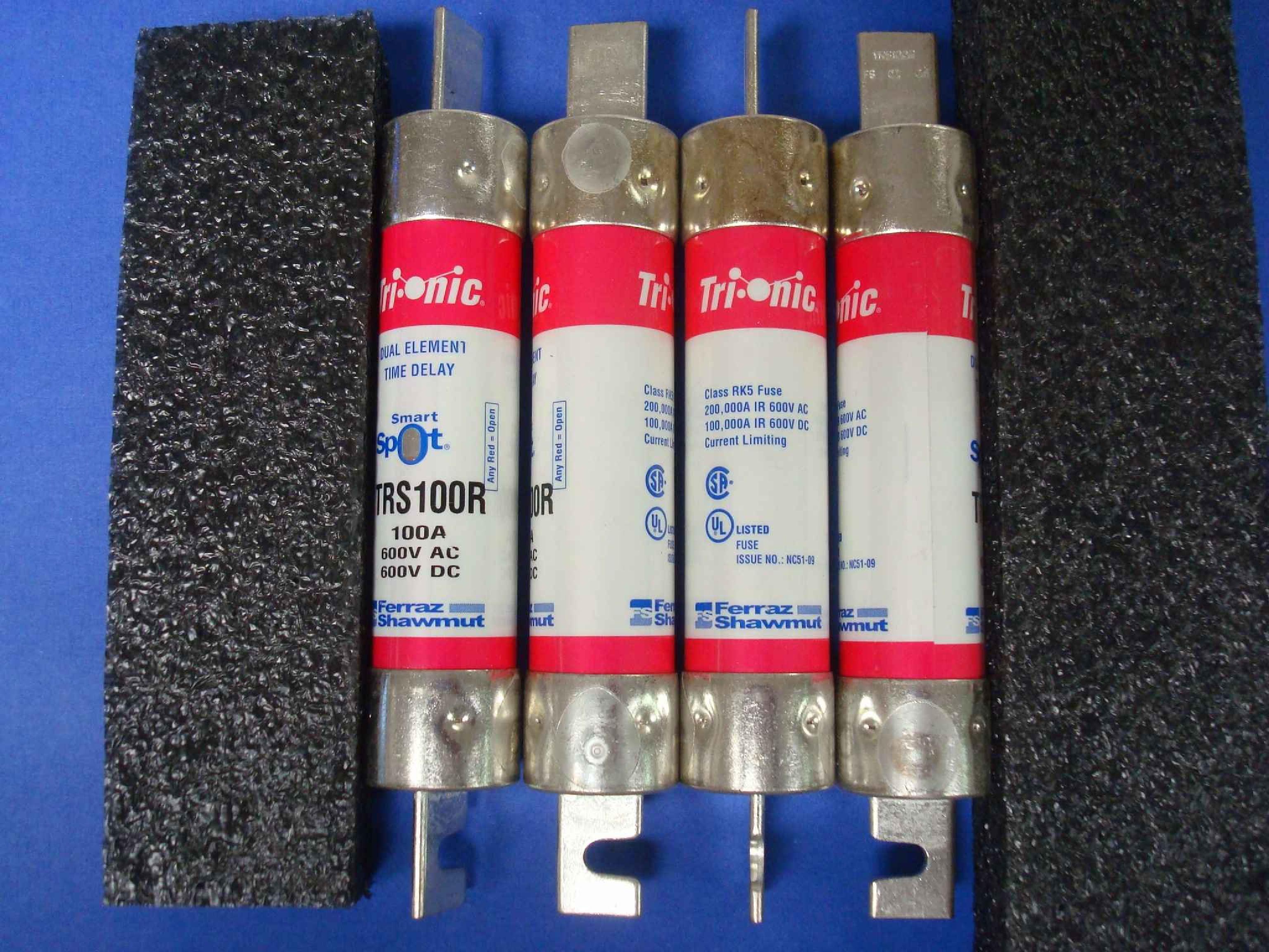 FERRAZ SHAWMUT / TRIONIC TRS100R LOT OF 4 5 PACK 100A 600V DUAL ELEMENT TIME DELAY SMART SPOT RK5 FUSE