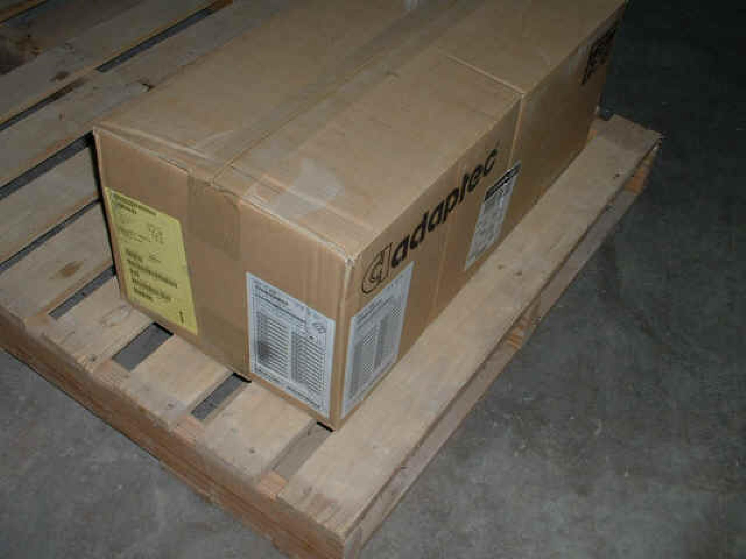 ADAPTEC AHA-1542CP BAG BULK ISA SCSI CARD INTERNAL 50 PIN NARROW & FD EXTERNAL 50 PIN HD - BULK PACKED 50 TO A CARTON