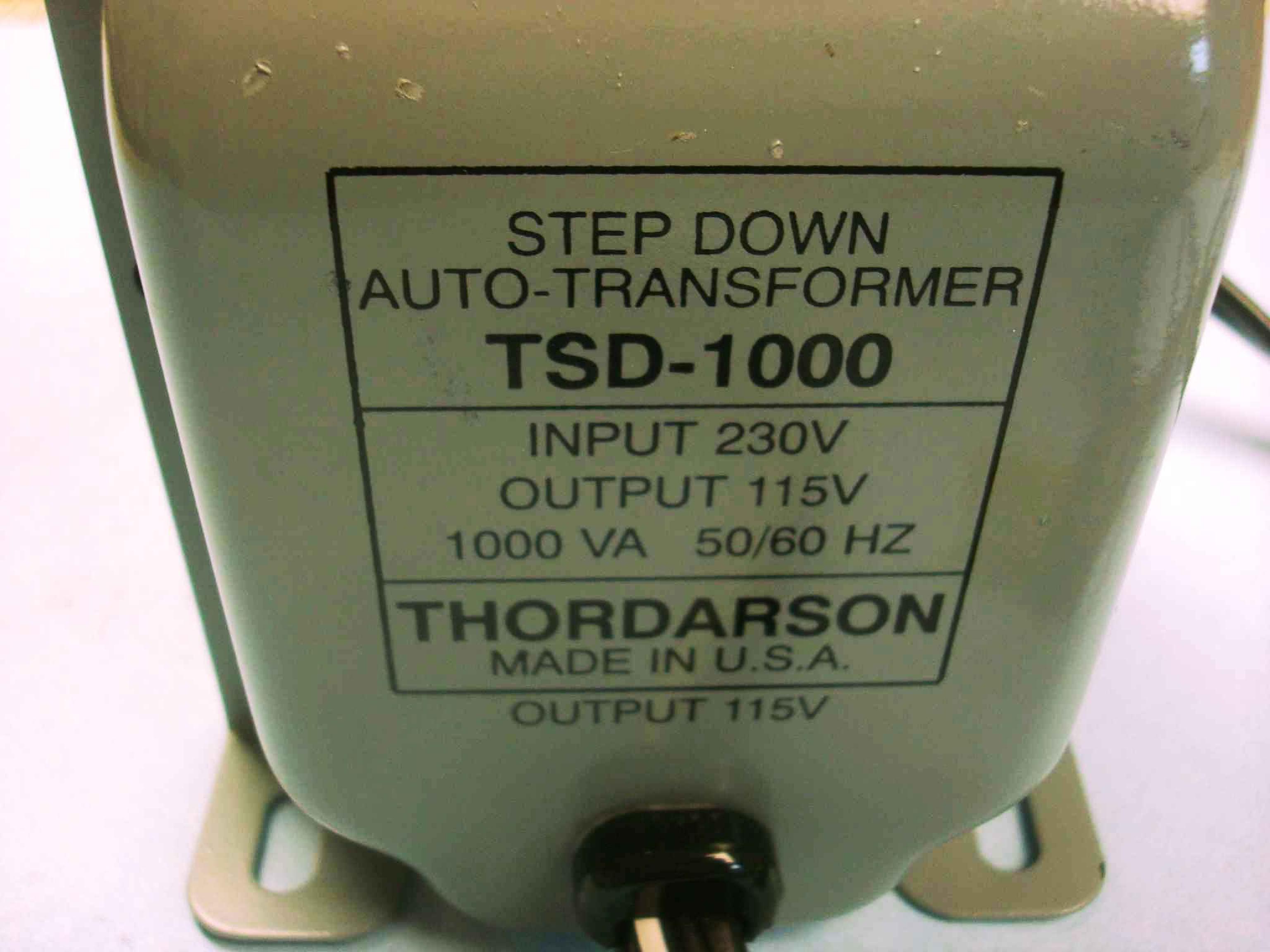 THORDARSON TSD-1000-NA STEP DOWN TRANSFORMER, INPUT 230V, OUTPUT 115V, 1000VA, AMERICAN PLUGS