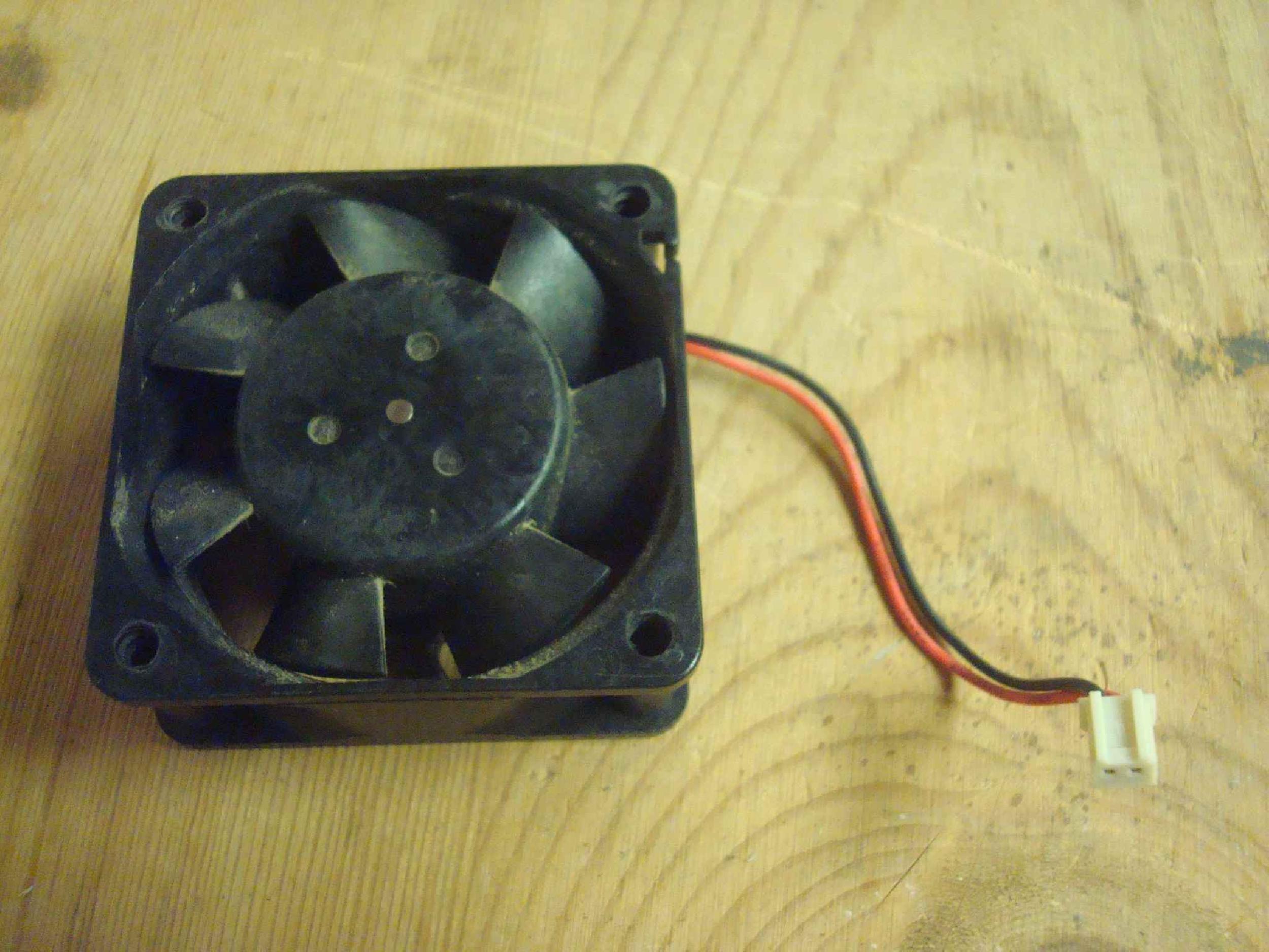 NIDEC D06T-12TH FAN 7 BLADE 12VDC 0.02AMP 60MM X 25MM 2WIRE