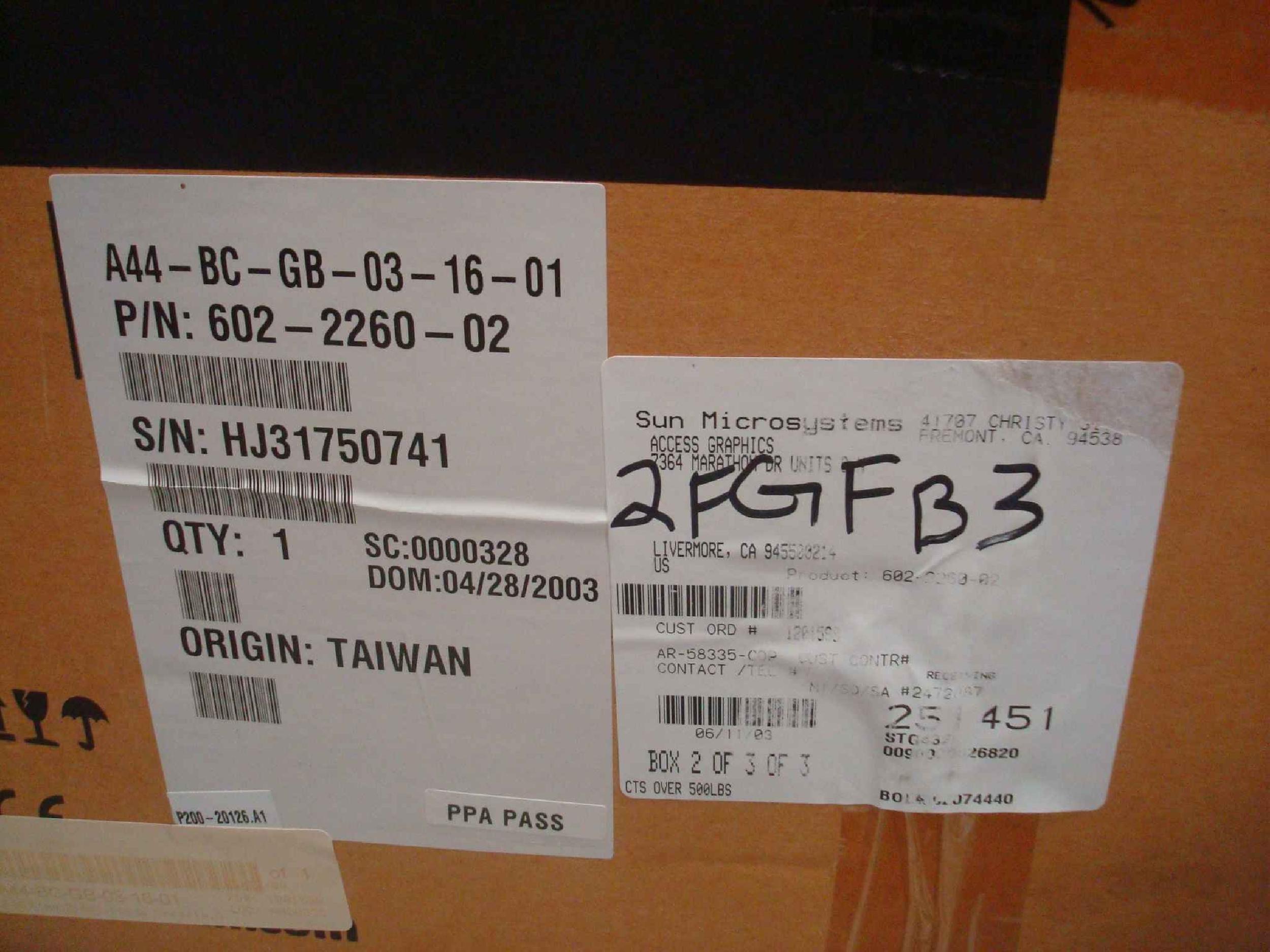 SUN MICROSYSTEMS SUNFIRE B1600 SN HJ31750741 SUN FIRE B1600 IN FACTORY BOX WITH RAILS