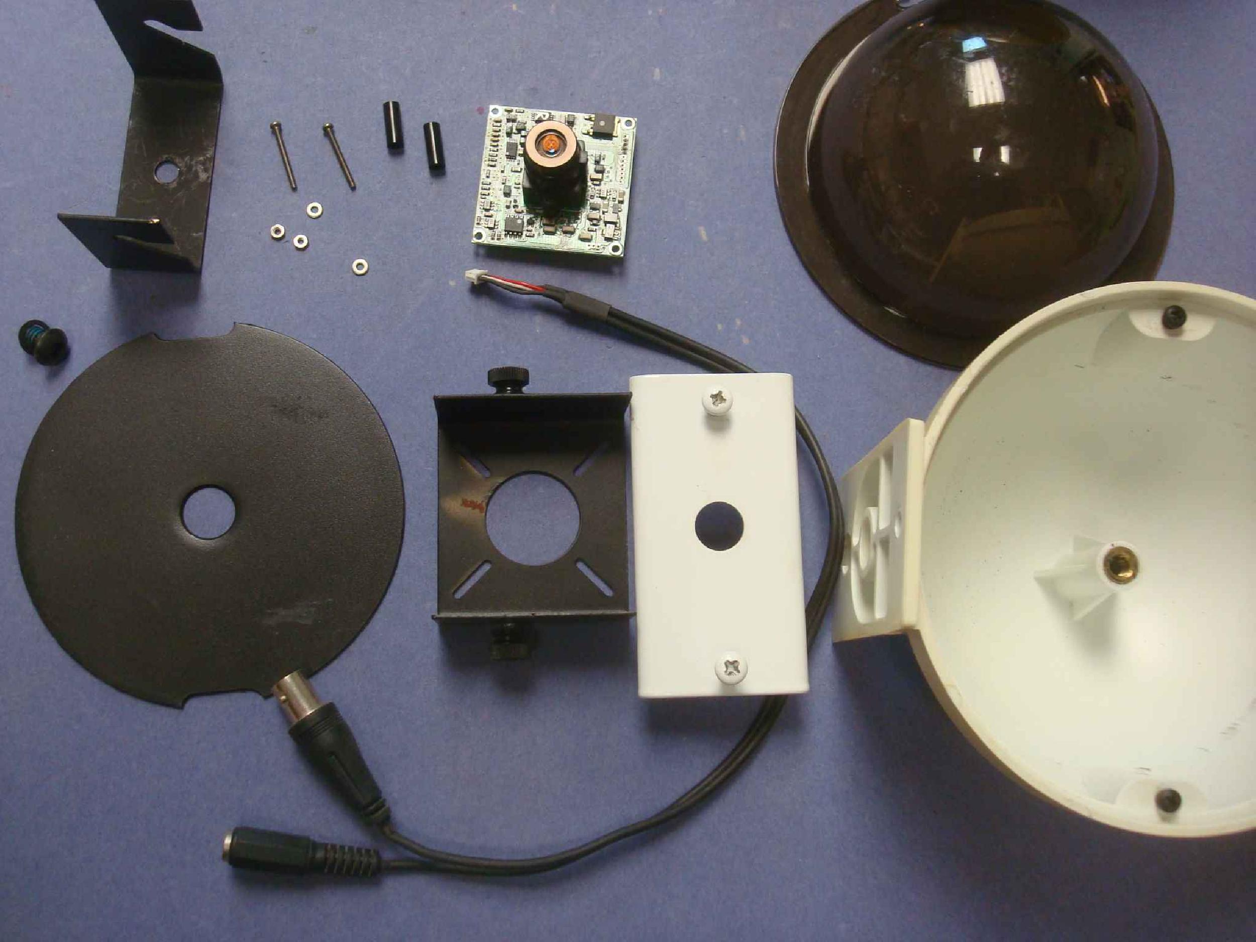 GENERIC 4201C2H1A1 COLOR CCTV CAMERA WITH 5 INCH DOME