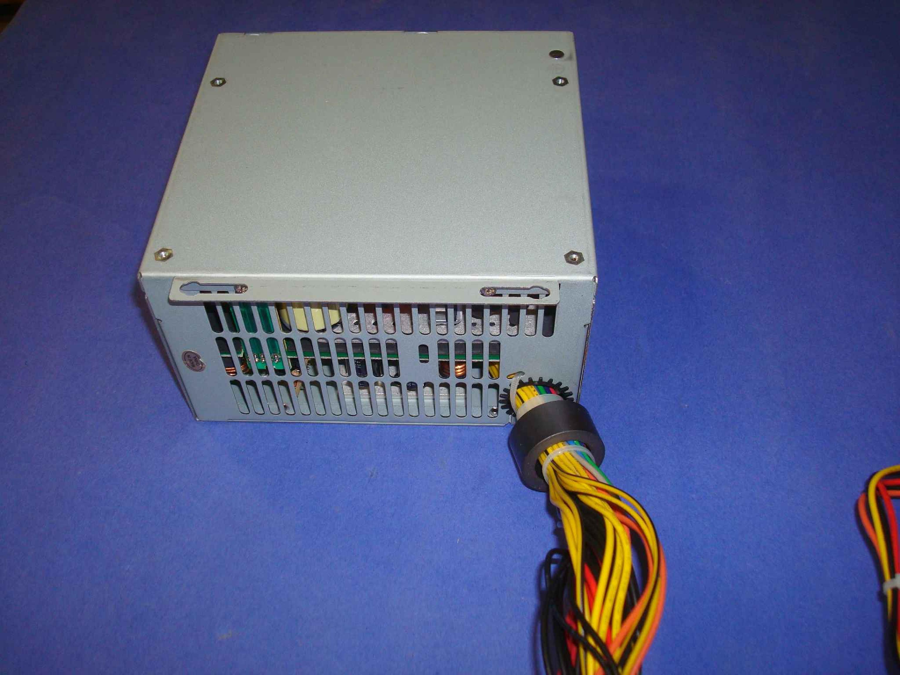 FSP GROUP / SPARKLE POWER INTL LTD / POWER MAN / YATE LOON / AOPEN / ACER 9PA5500218 550WATT ATX POWER SUPPLY 24PINATX 4PINATX 6PINATX SATA MOLEX BERG