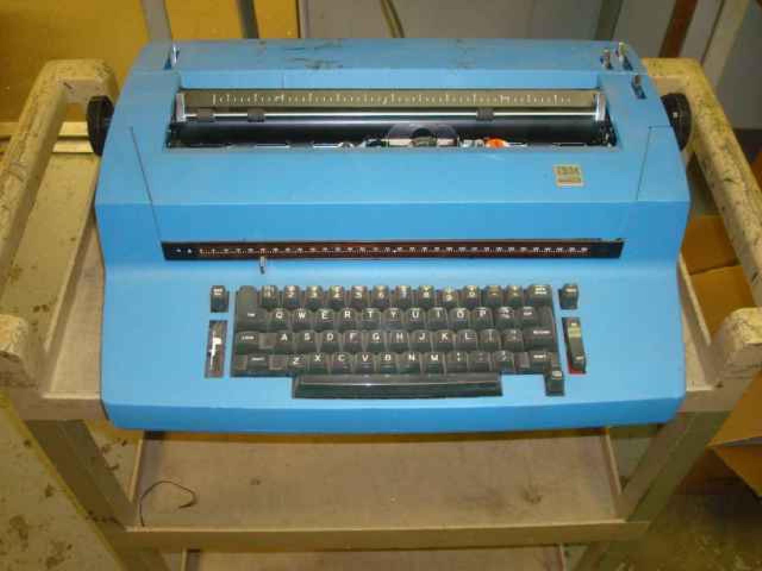 IBM SELECTRIC 2 SELECTRIC II ELECTRIC TYPEWRITER WORKING CONDITION NO RIBBON