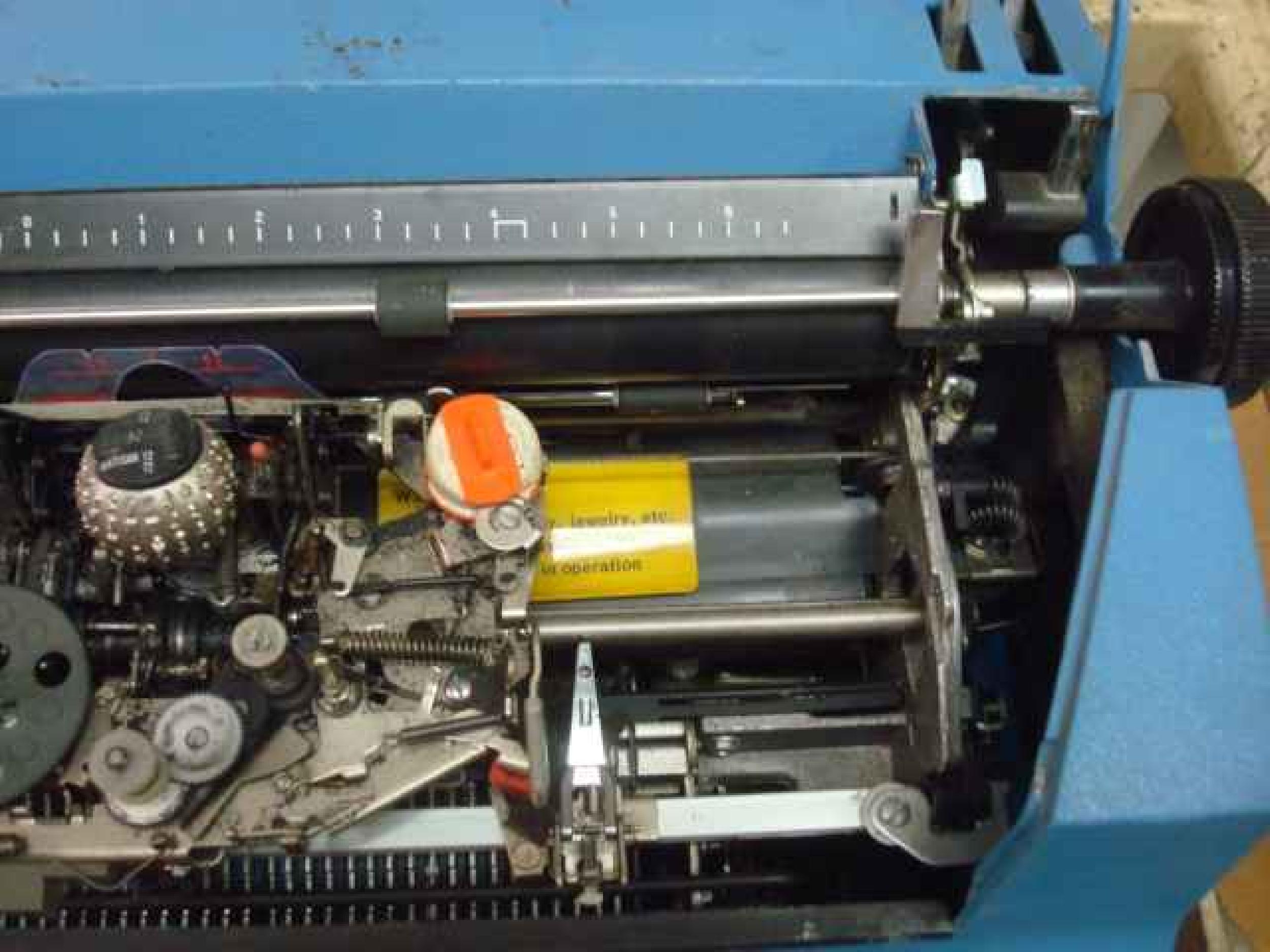 IBM SELECTRIC 2 SELECTRIC II ELECTRIC TYPEWRITER WORKING CONDITION NO RIBBON