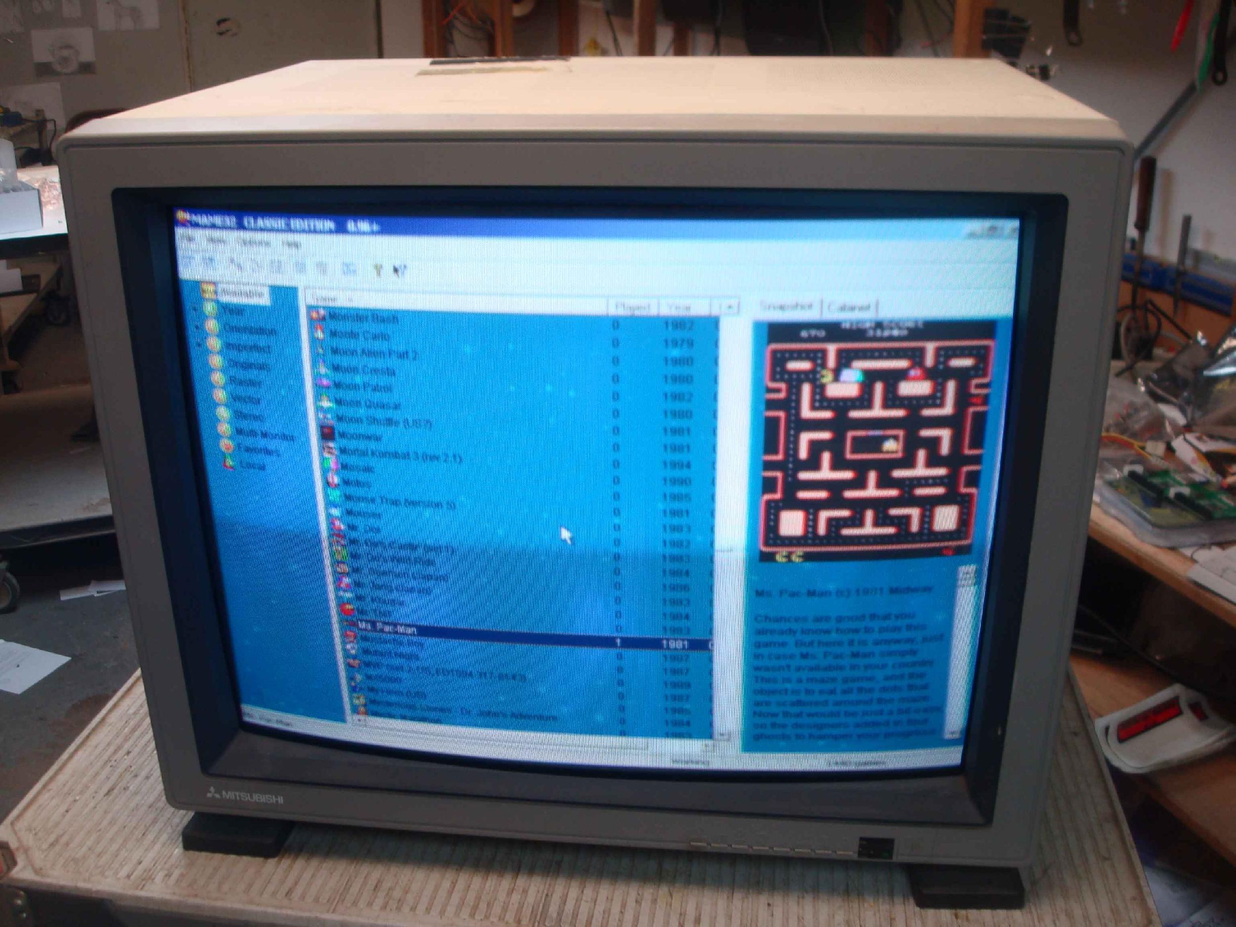 MITSUBISHI XC-2930C SN 503101267 MEGAVIEW PRO 29 INCH COLOR DISPLAY MONITOR