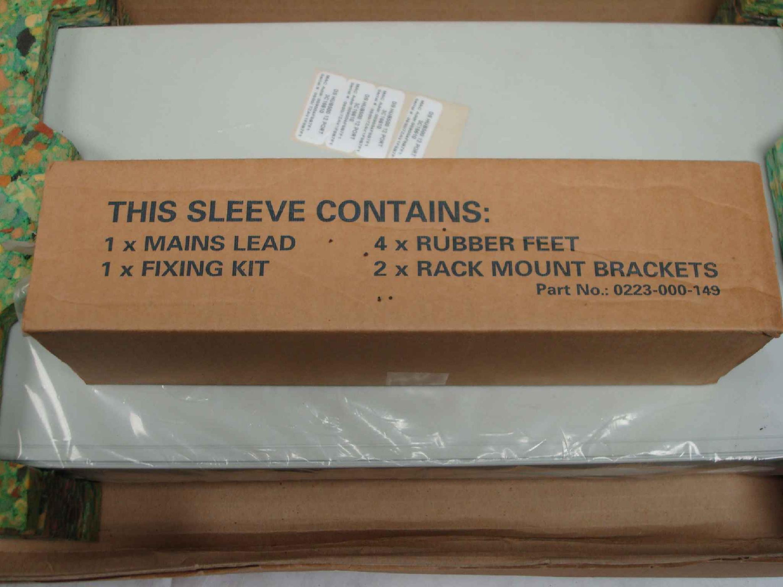 3COM / HP / HEWLETT PACKARD 1661-010-000-8.00 SUPERSTACK II DUAL SPEED HUB 500 12PORT 10/100 DISTRESSED BOX