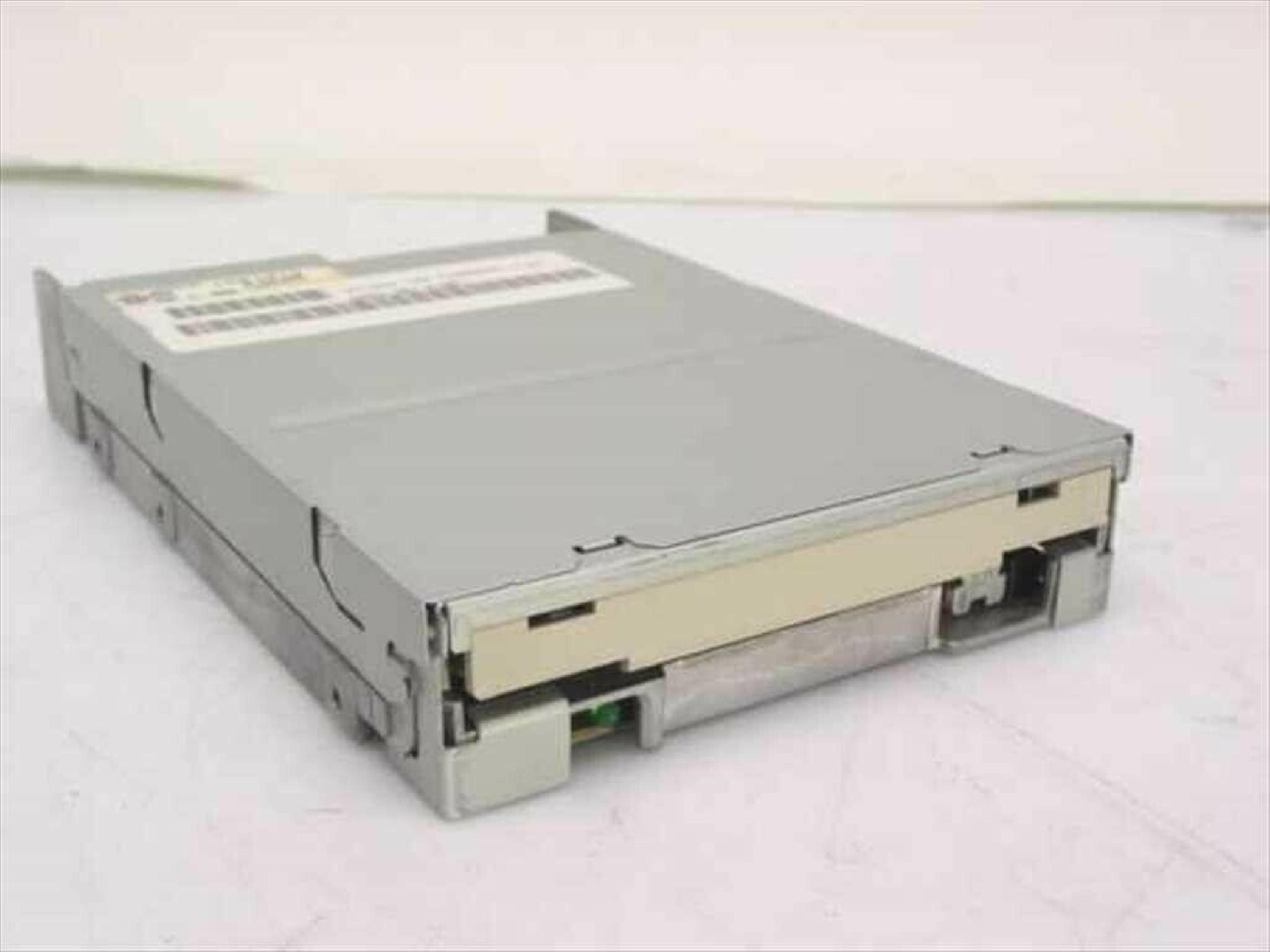 DELL 19307783-84 FACTORY REFURBISHED SEALED 1.44MB