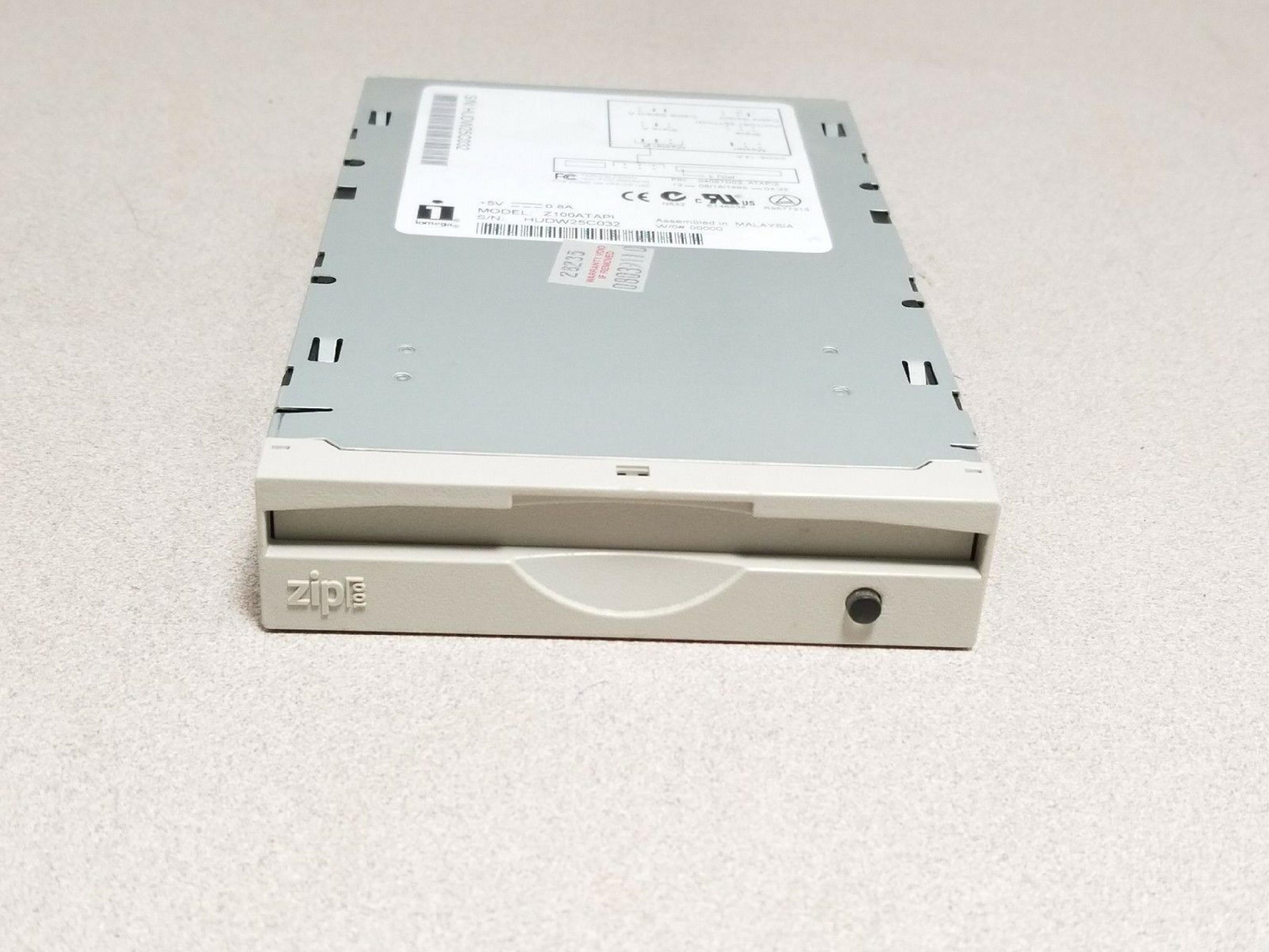 IOMEGA Z100ATAPI 100MB ZIP DRIVE IN 5.25 INCH MOUNTING BRACKET