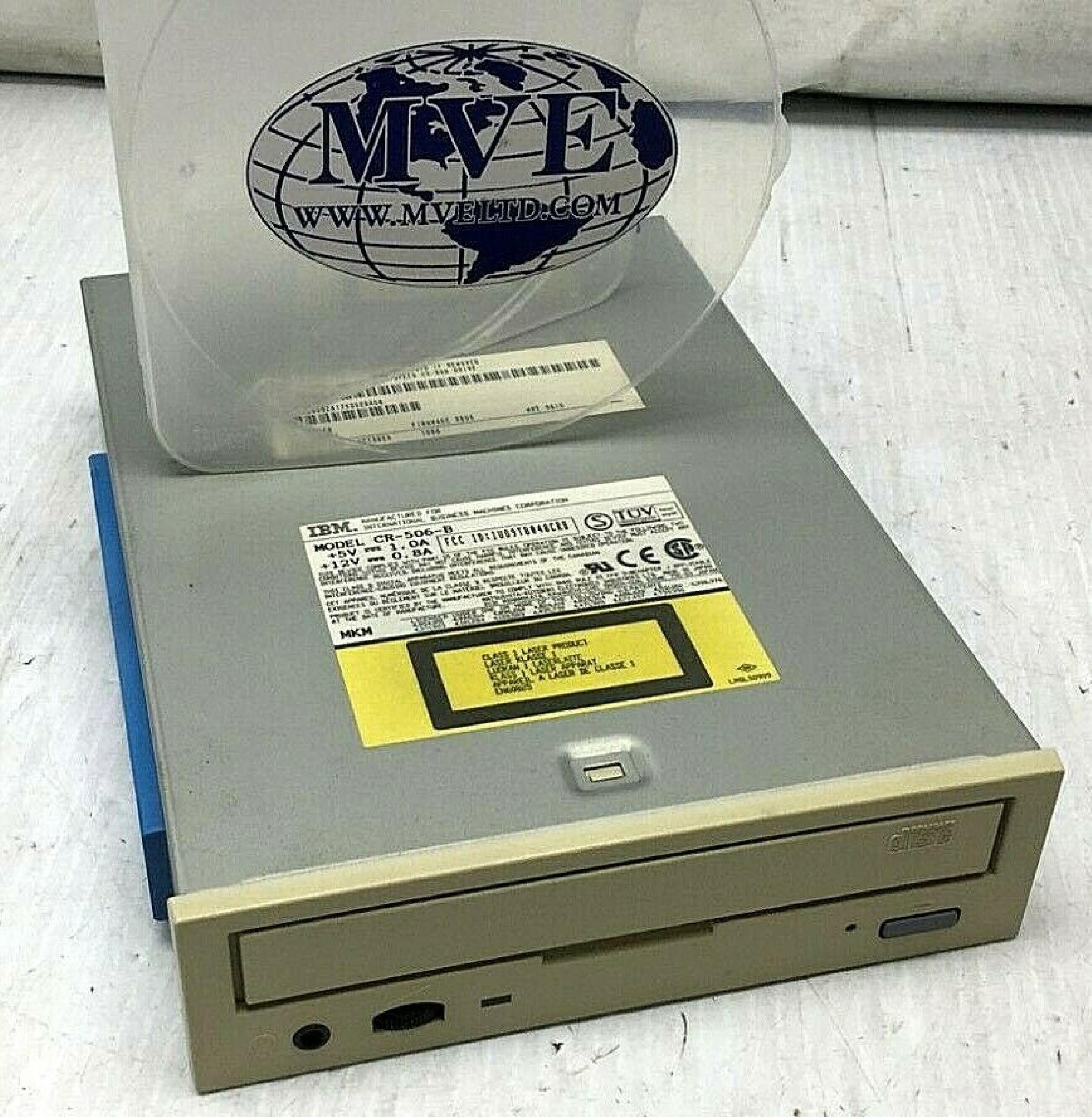 IBM 73H2601 8X SCSI CDROM DRIVE