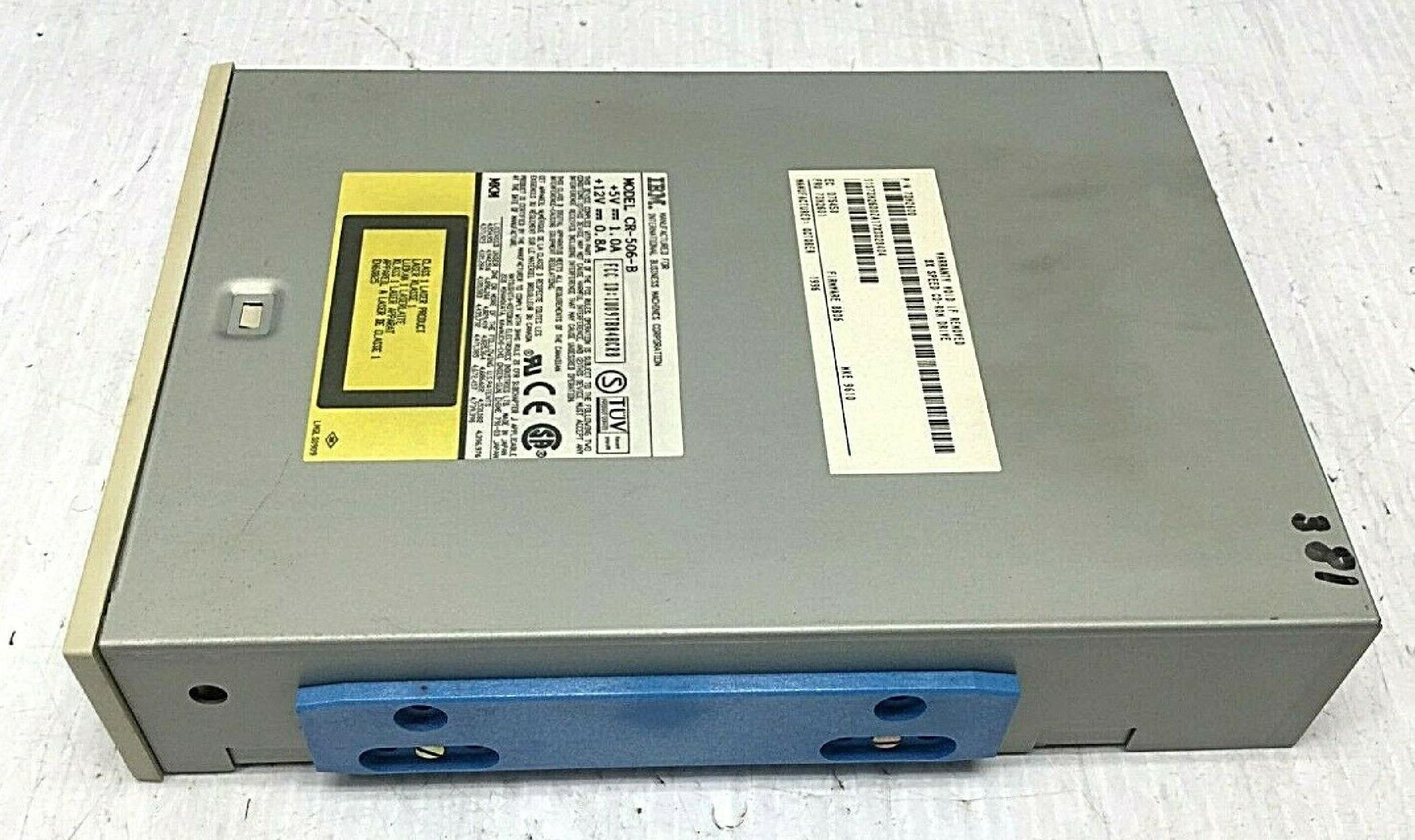 IBM 73H2600 8X SCSI CDROM DRIVE