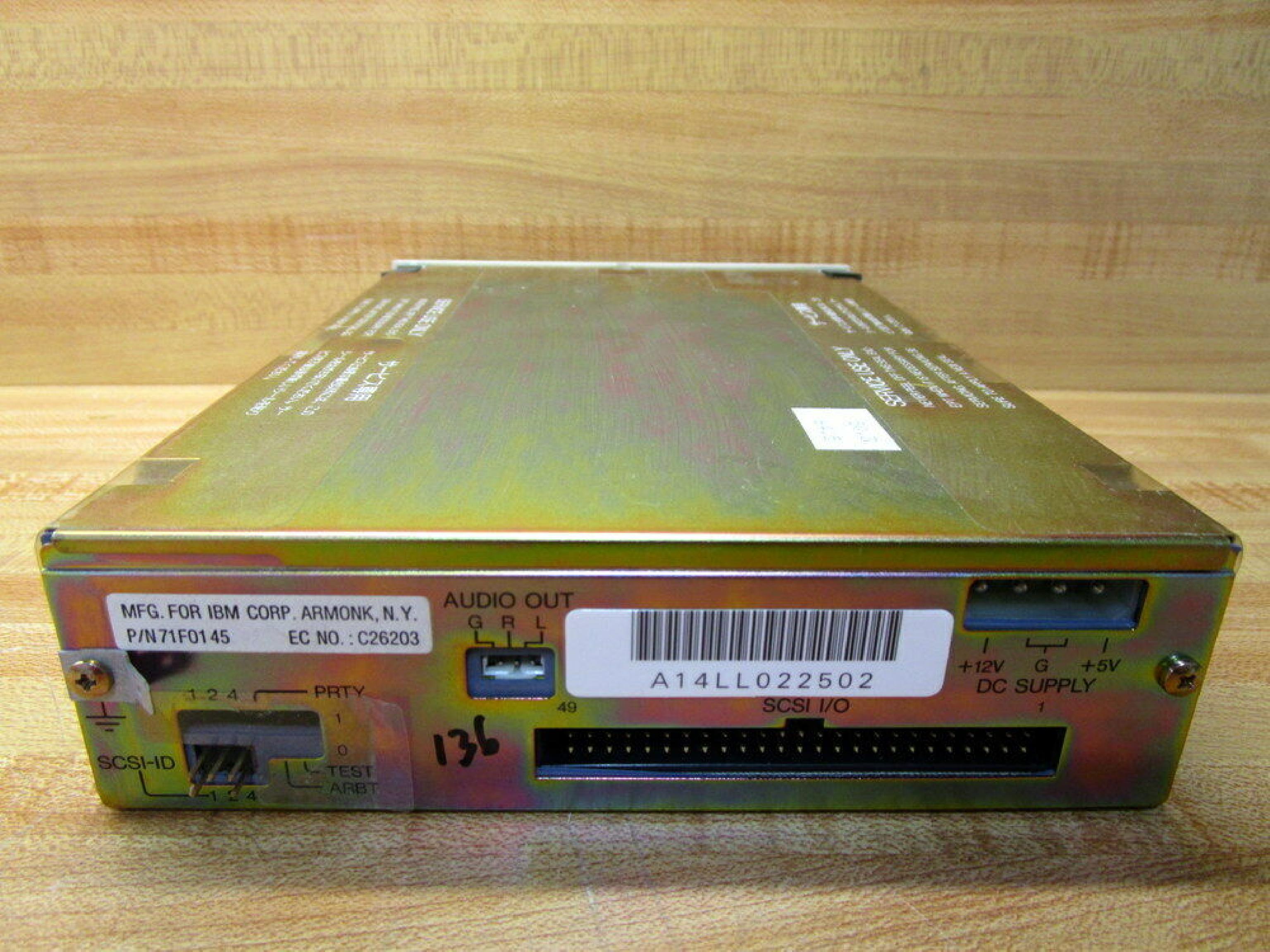 TOSHIBA XM-3101BME CADDY TYPE SCSI CDROM DRIVE INTERNAL