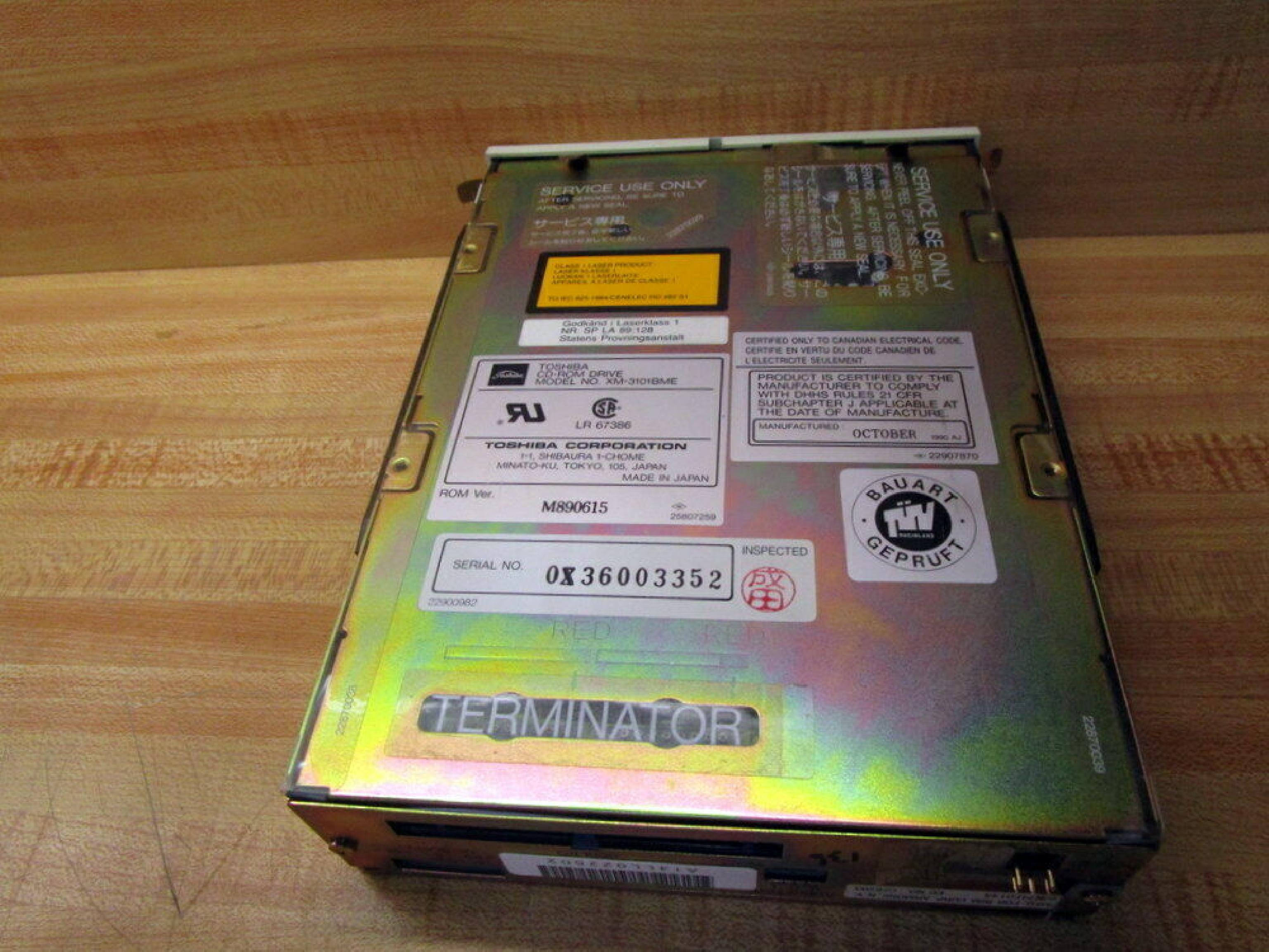 TOSHIBA XM-3101BME CADDY TYPE SCSI CDROM DRIVE INTERNAL