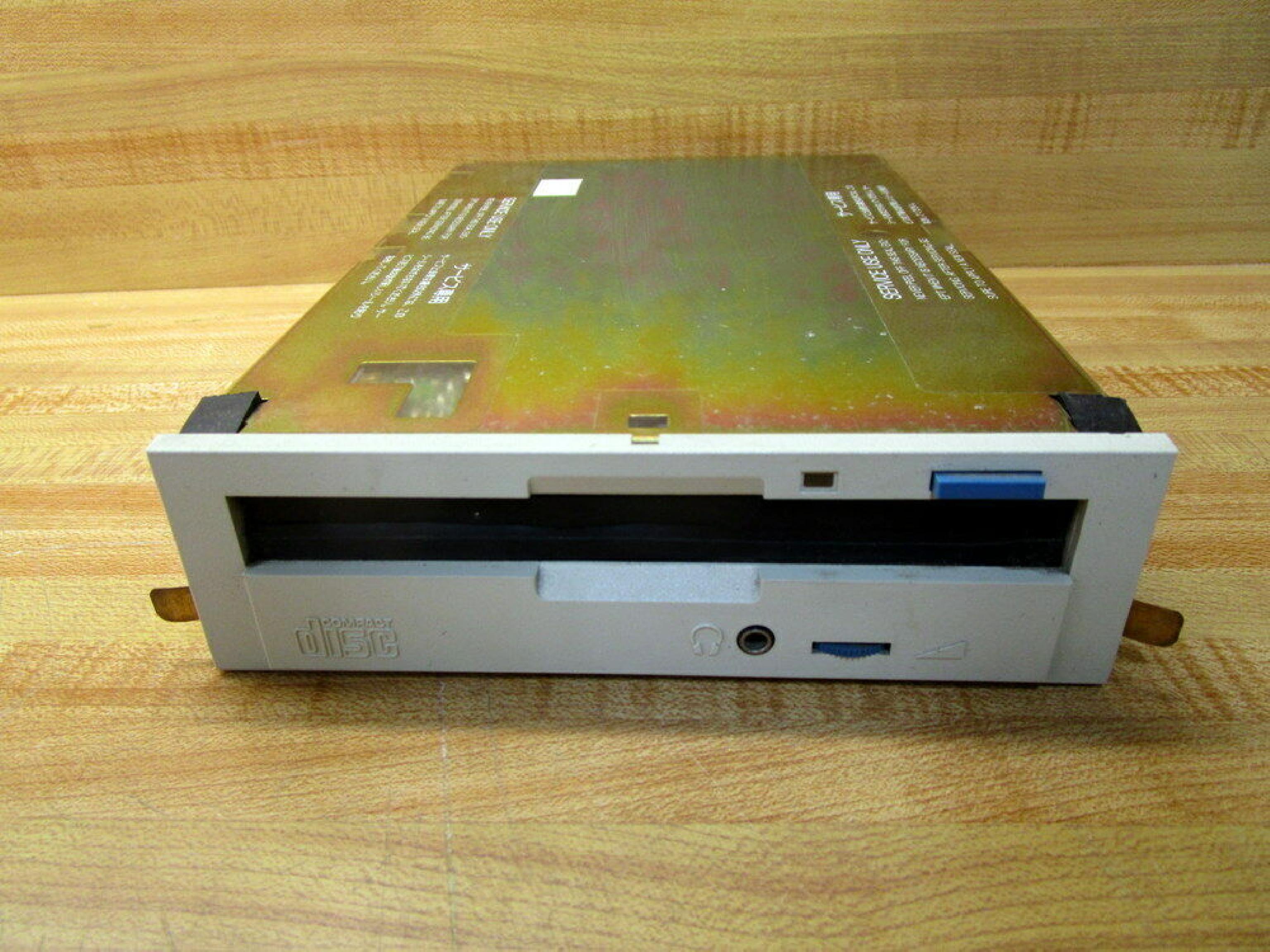 TOSHIBA XM-3101BME CADDY TYPE SCSI CDROM DRIVE INTERNAL