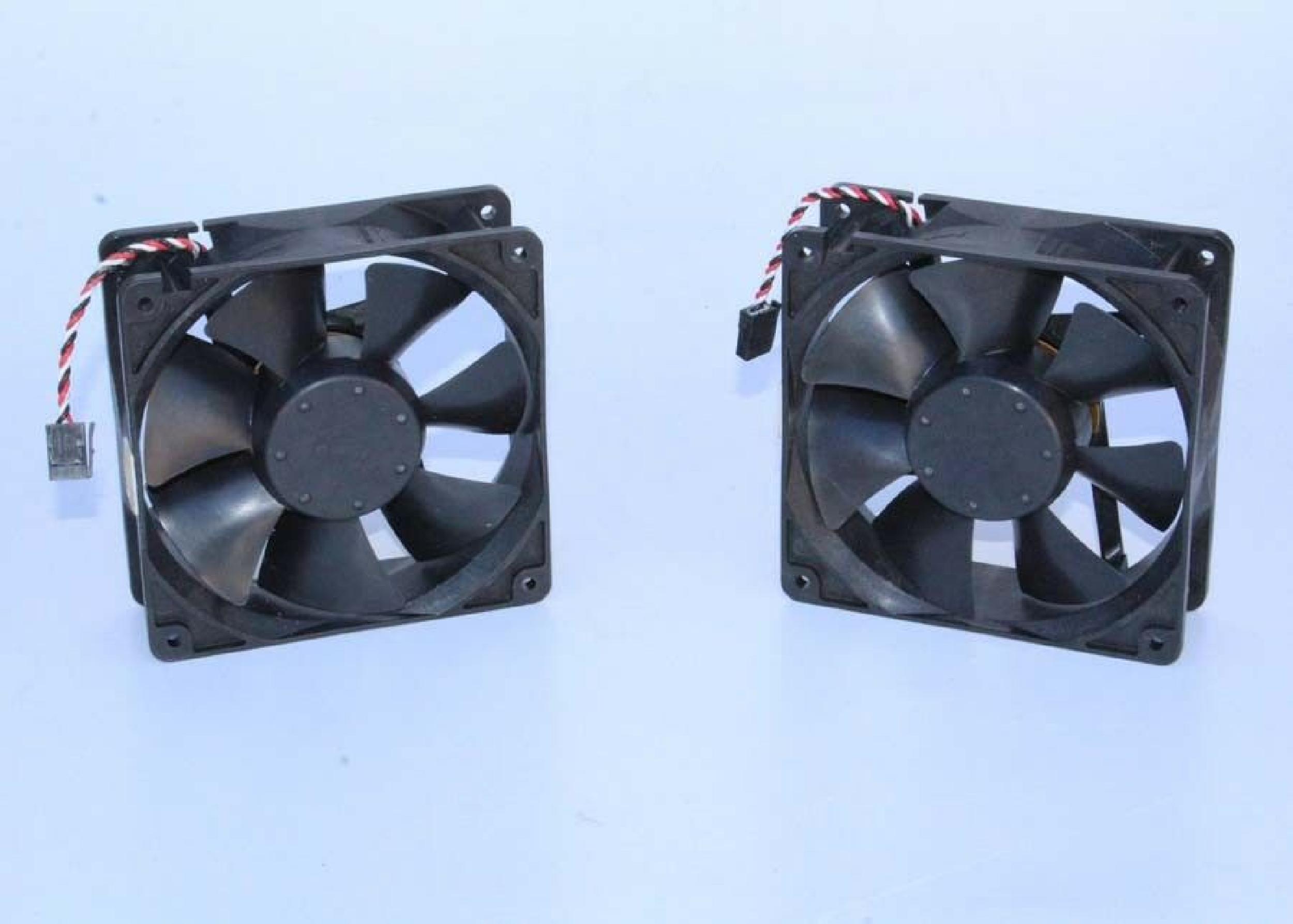 NMB 4715KL-04W-B39 FAN 12VOLT 4.625INCHES BY 4.625 INCHES PROLIANT 1000 1500 2000 4000 4500 SYSTEMPRO COMPATIBLE 12VDC 0.72A 7 BLADE BRUSHLESS 120MM X 38MM 3 WIRES 4
