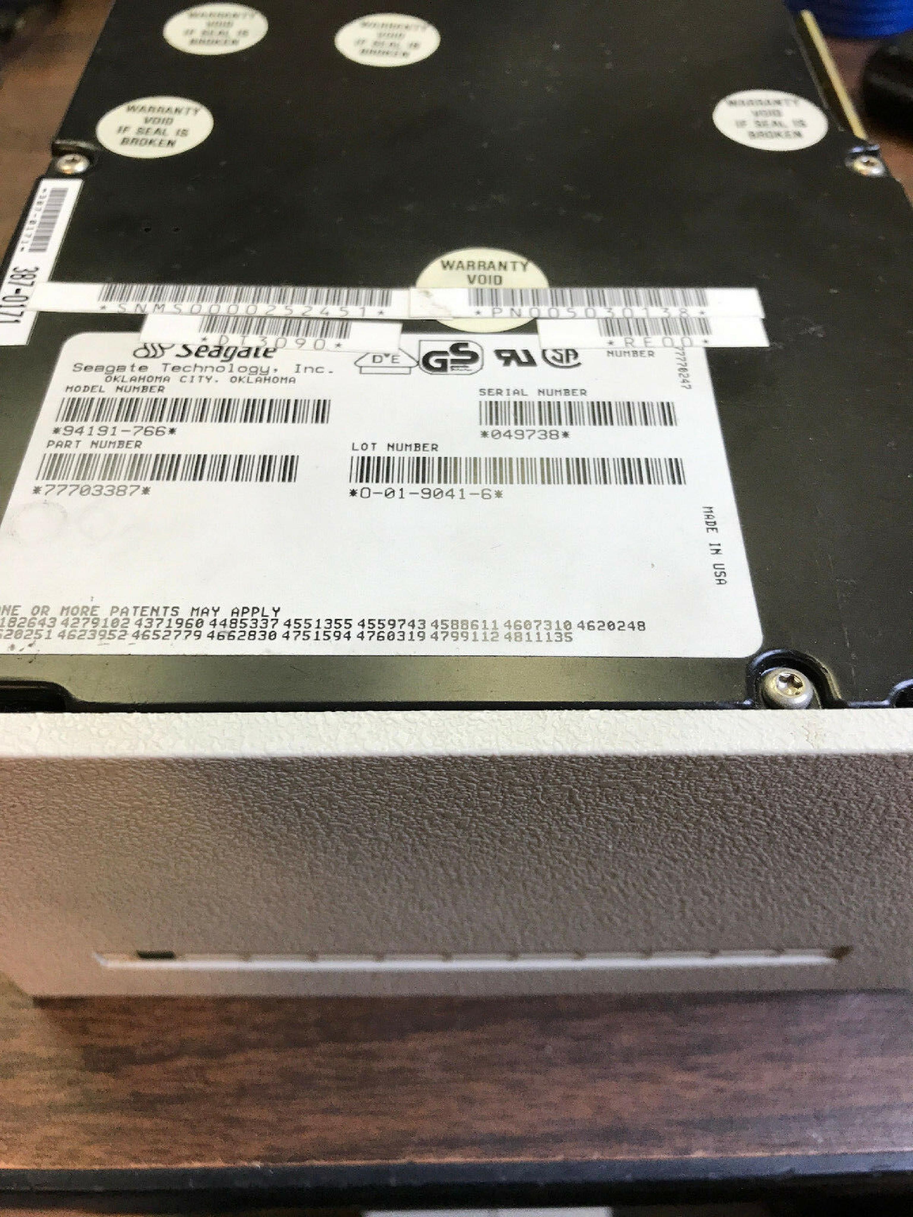 SEAGATE / IMPRIMIS 94191-766 676MB SCSI FH 5.15INCH