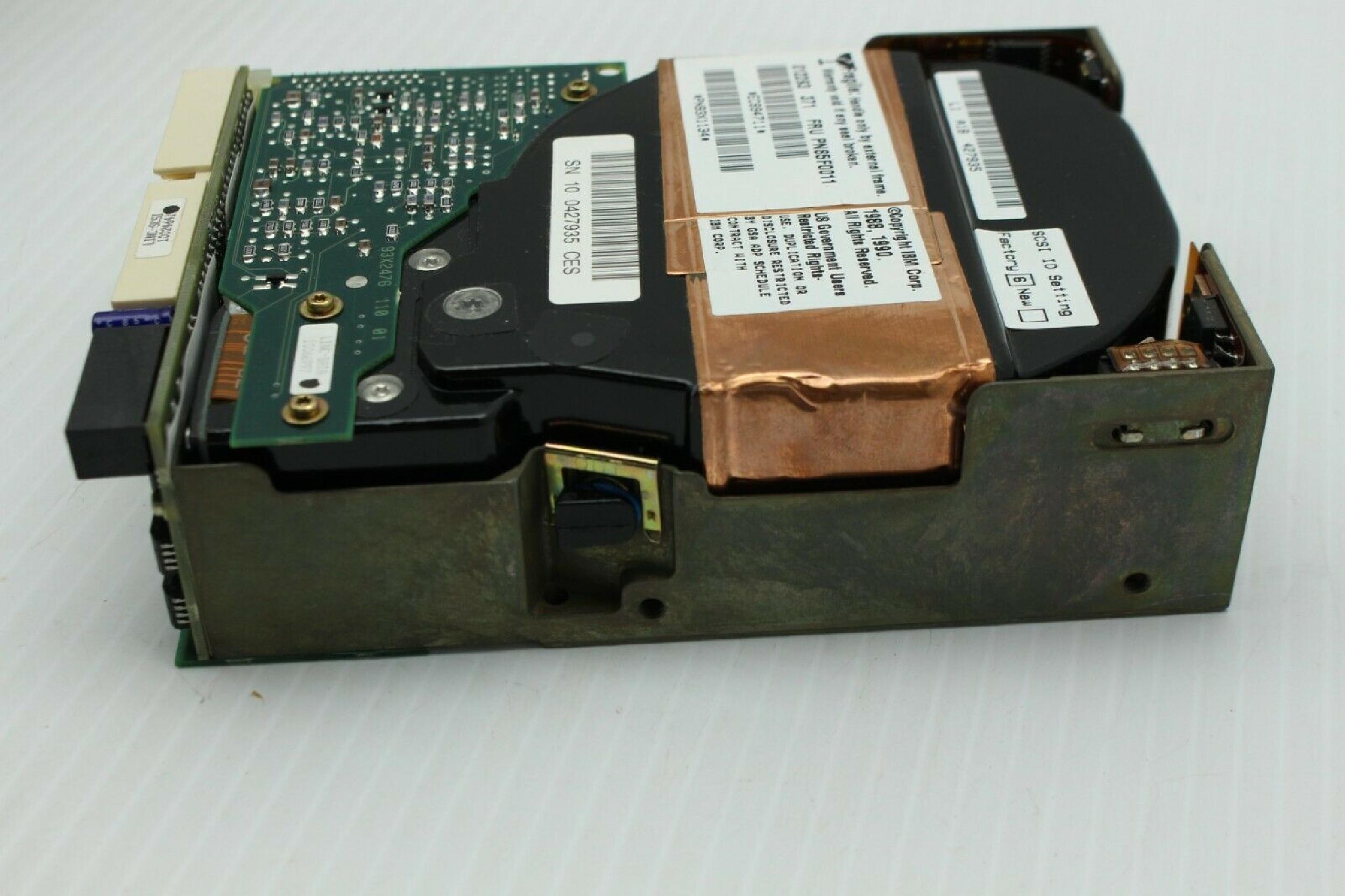 IBM 85F0011 320MB 3.5 SCSI Hard Drive 50 Pin