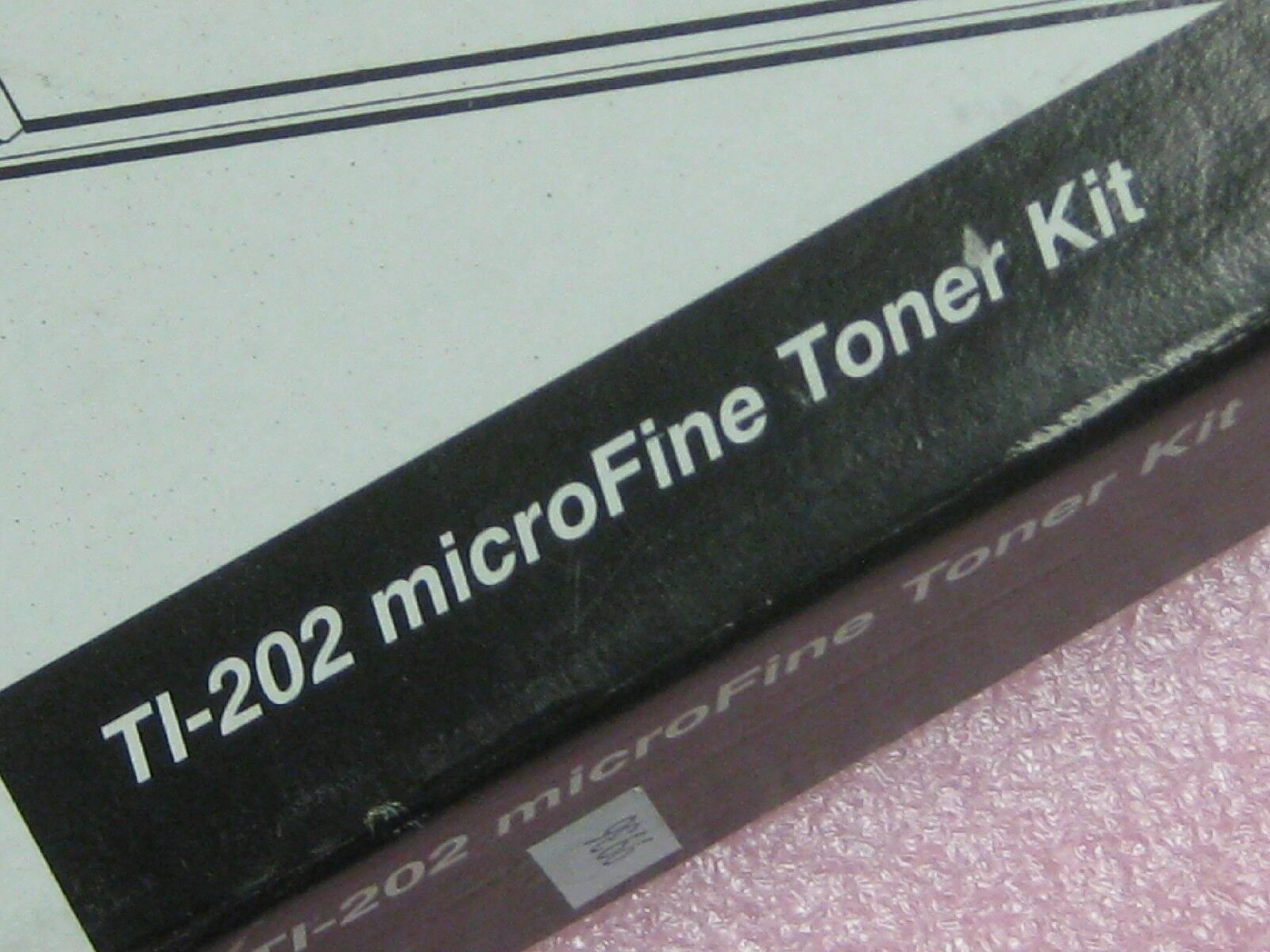 TEXAS INSTRUMENTS / TI MICROLASER 600 FACTORY SEALED MICROLASER 600