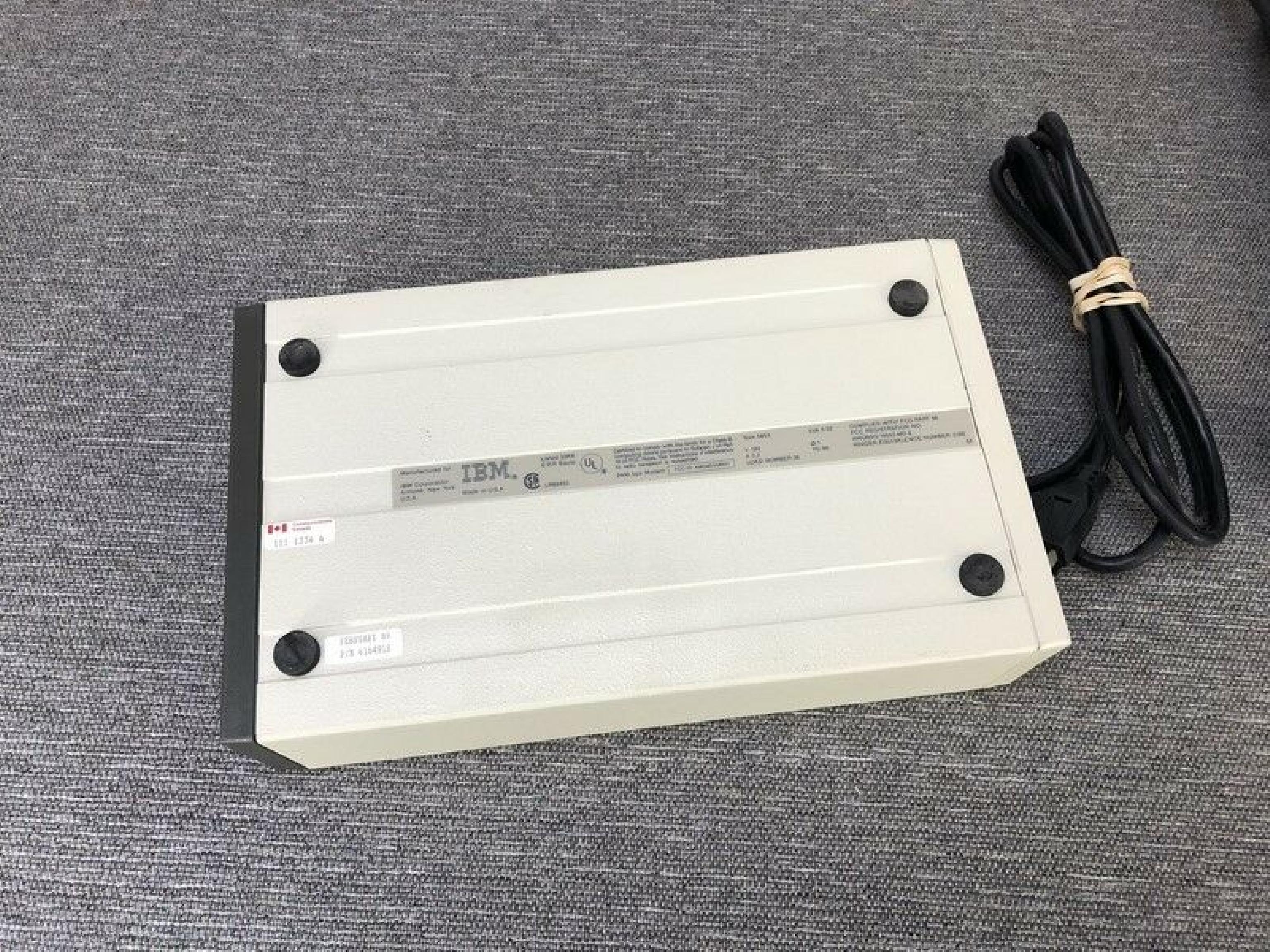 IBM 5853 2400BPS EXTERNAL MODEM