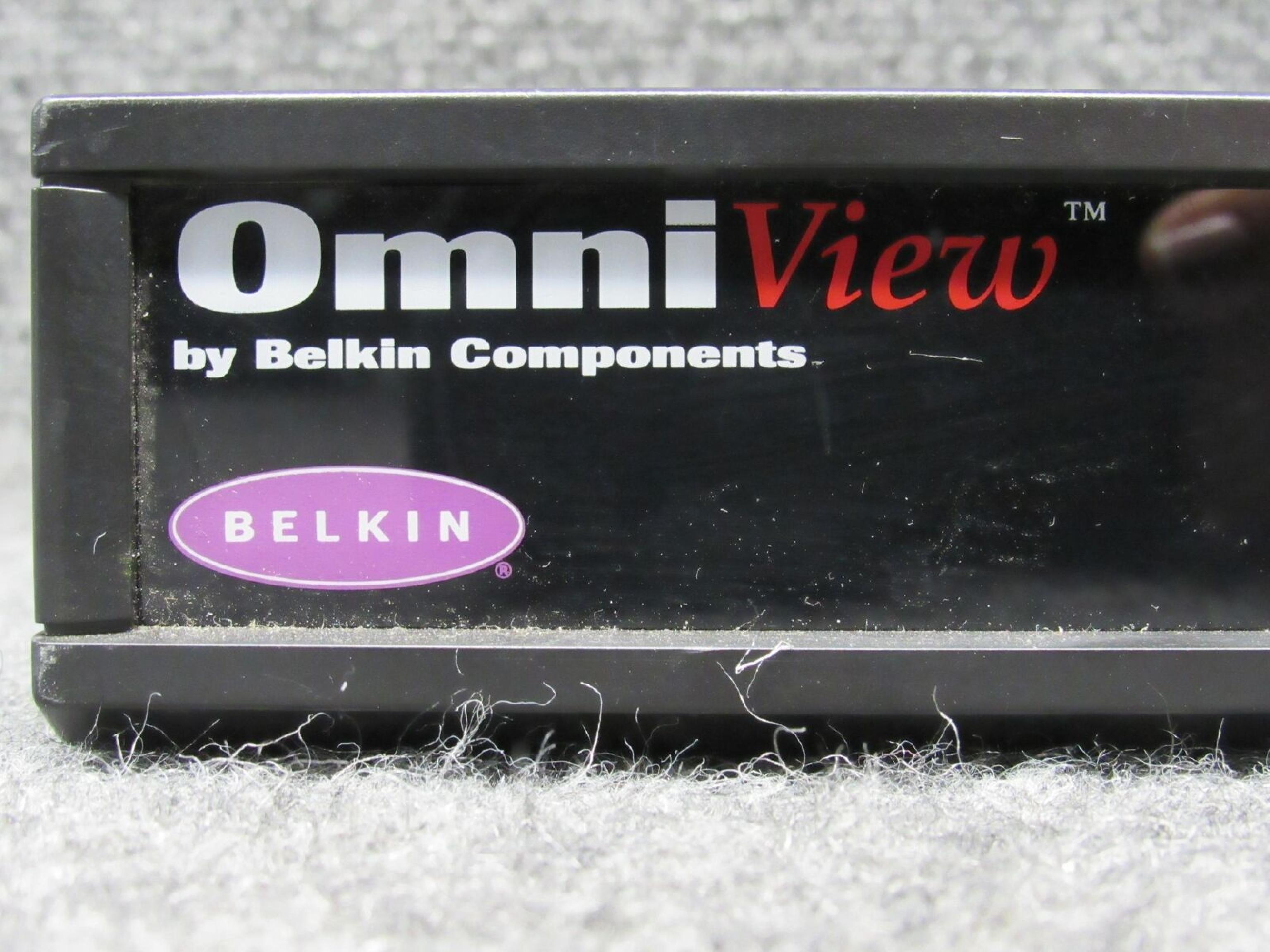 BELKIN F1D064 OMNIVIEW RUNS 2 SYSTEMS FROM 1 CONSOLE