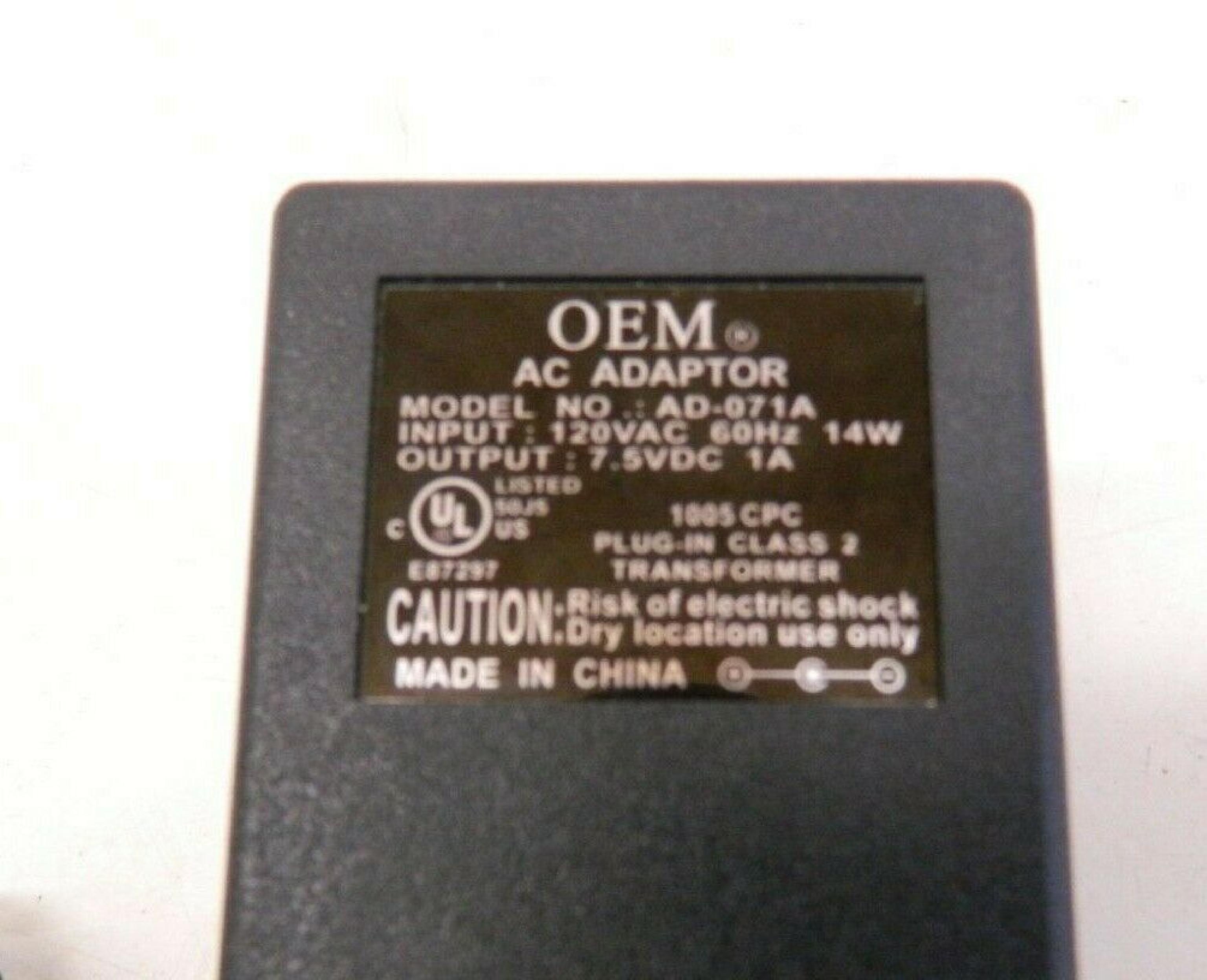 OEM AD-071A AC ADAPTER 7.5VDC OD:5.5MM ID:2MM BARREL CONNECTOR 6FOOT CABLE OUTSIDE POLE:NEGATIVE