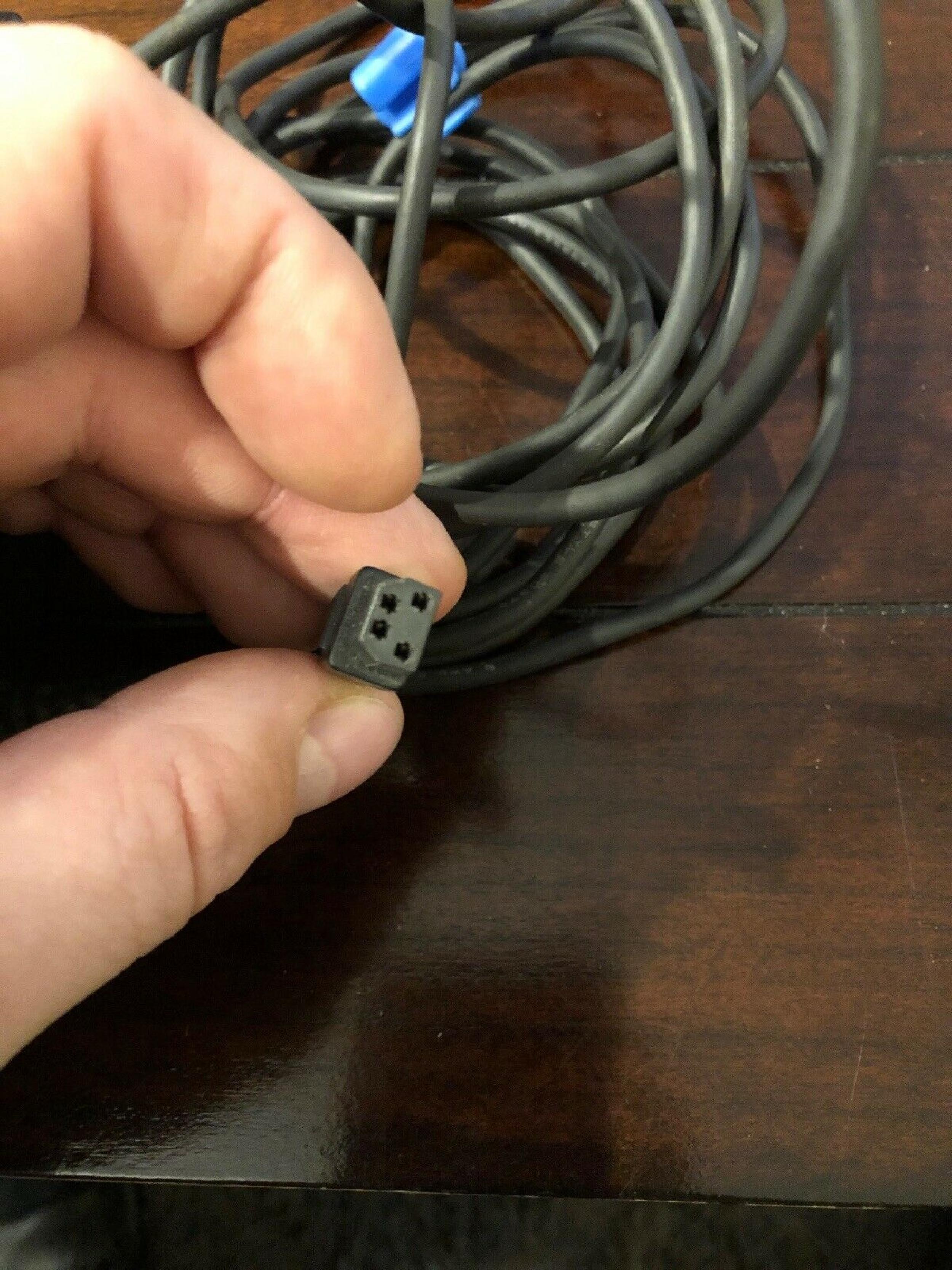 IBM 84G2128 THINKPAD AC ADAPTER 20V 1.5A 10V 3A