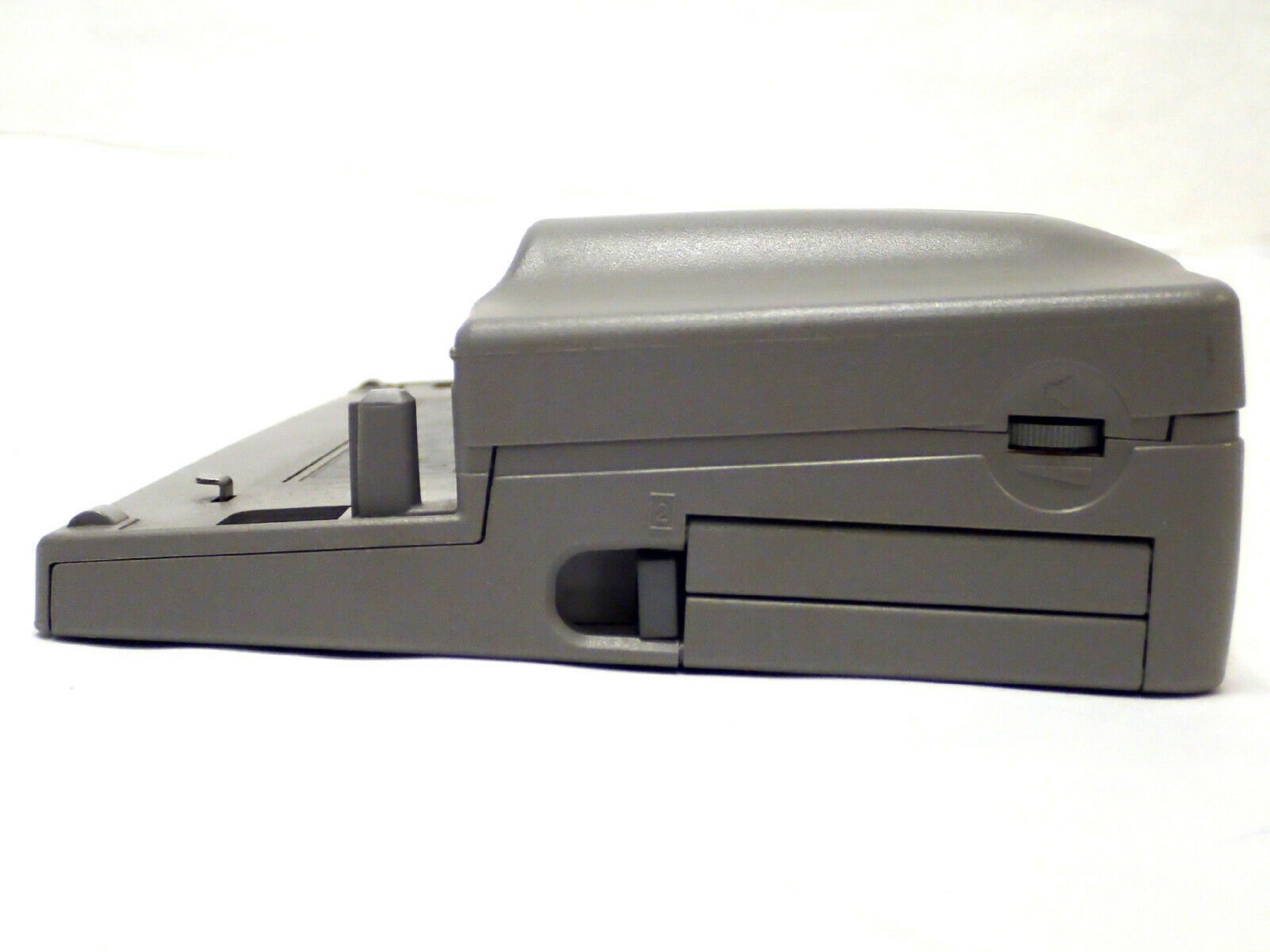 TOSHIBA PA2711U PORT REPLICATOR W/SOUND & PCMCIA