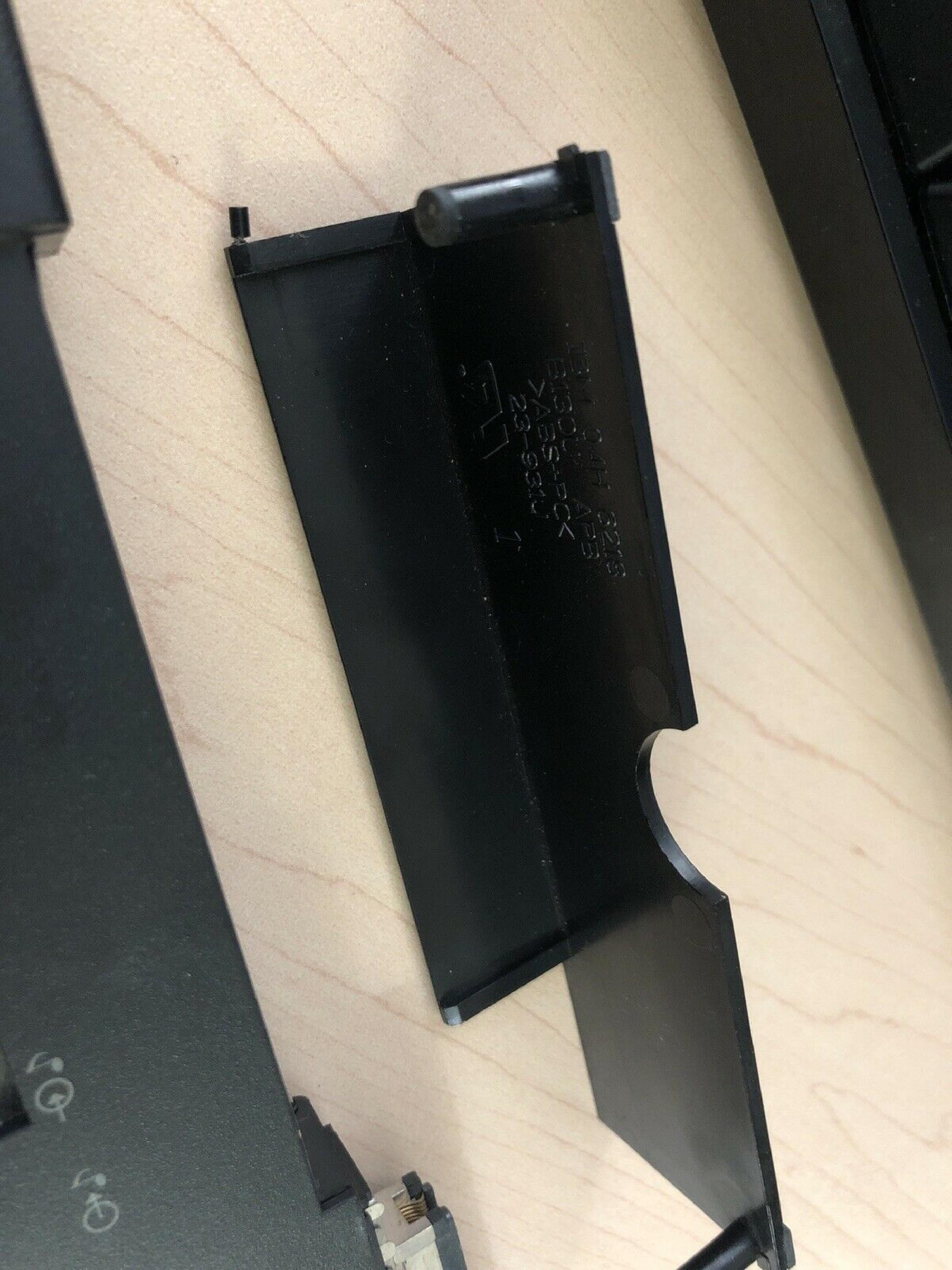 IBM 04H6915 PORT REPLICATOR THINKPAD 701 2630 (MULTIPORT II)