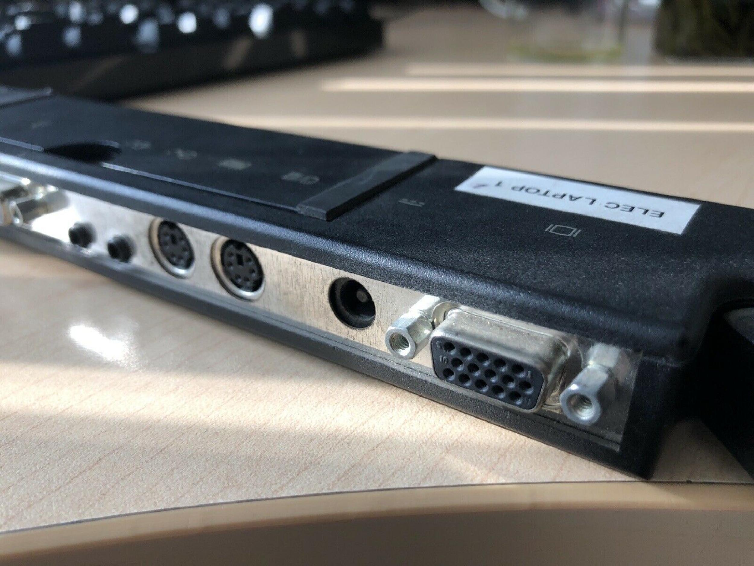 IBM 04H6915 PORT REPLICATOR THINKPAD 701 2630 (MULTIPORT II)