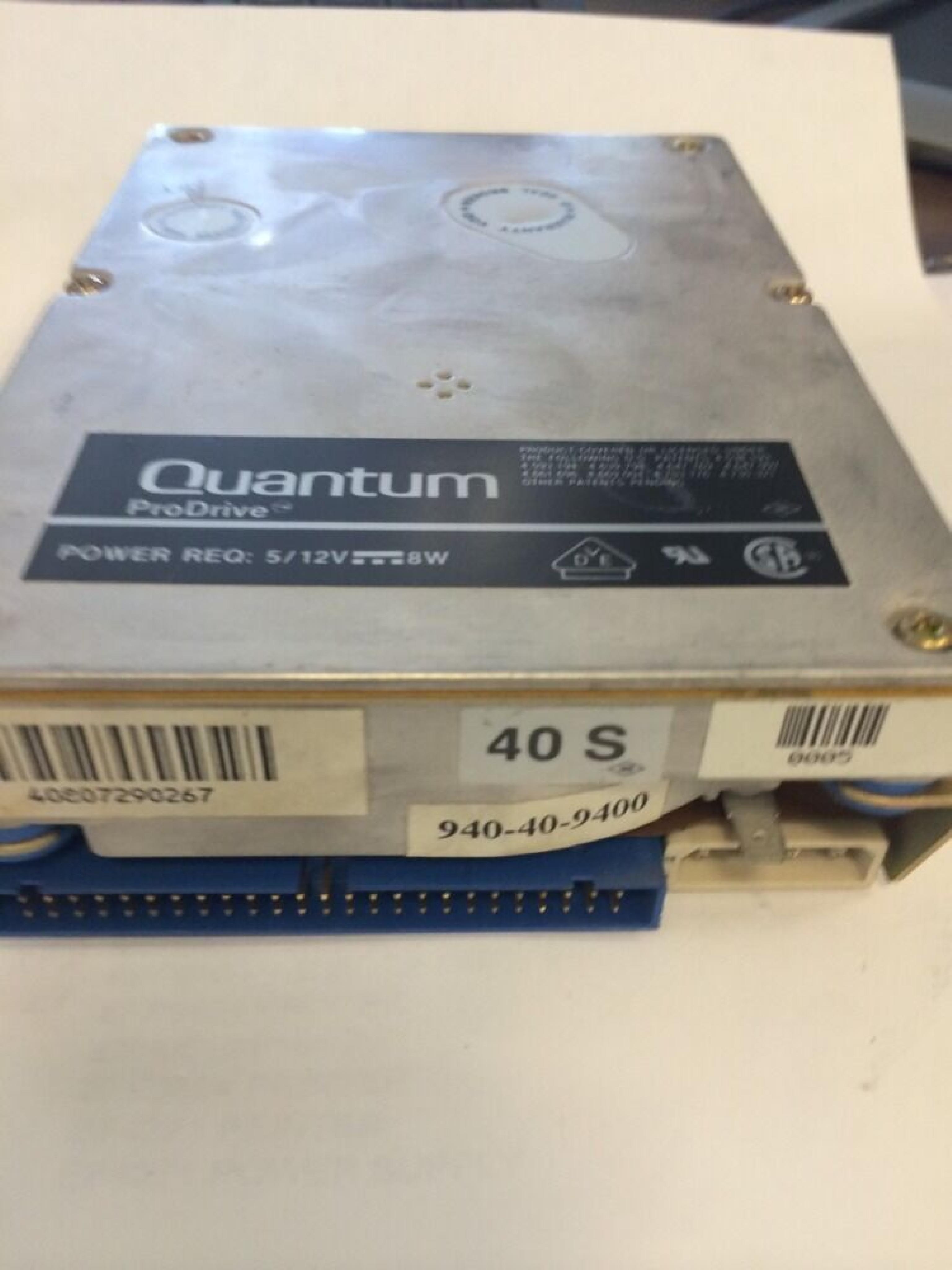 QUANTUM 940-40-9400 42MB SCSI HARD DRIVE HALF HEIGHT 2,7 RLL 3.5