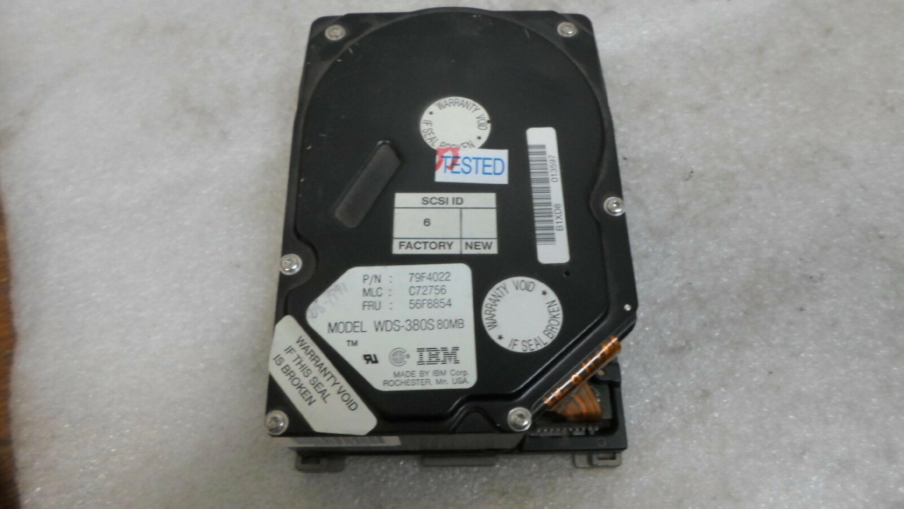 IBM 79F4022 80MB SCSI HARD DRIVE 8565-121 WDS-380S