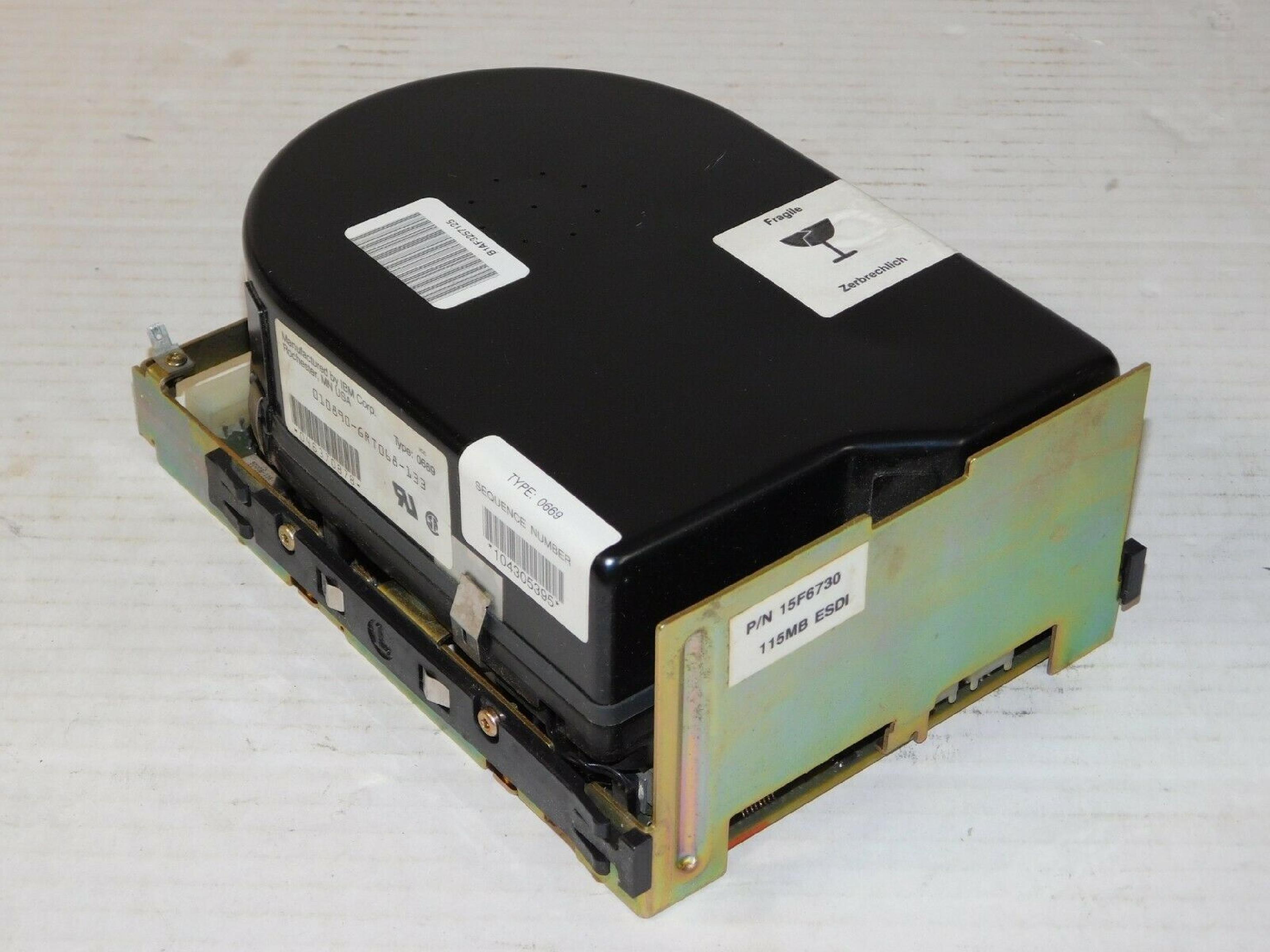 IBM 15F6730 115MB 5.25 INCH FULL HEIGHT ESDI PS/2 HARD DRIVE