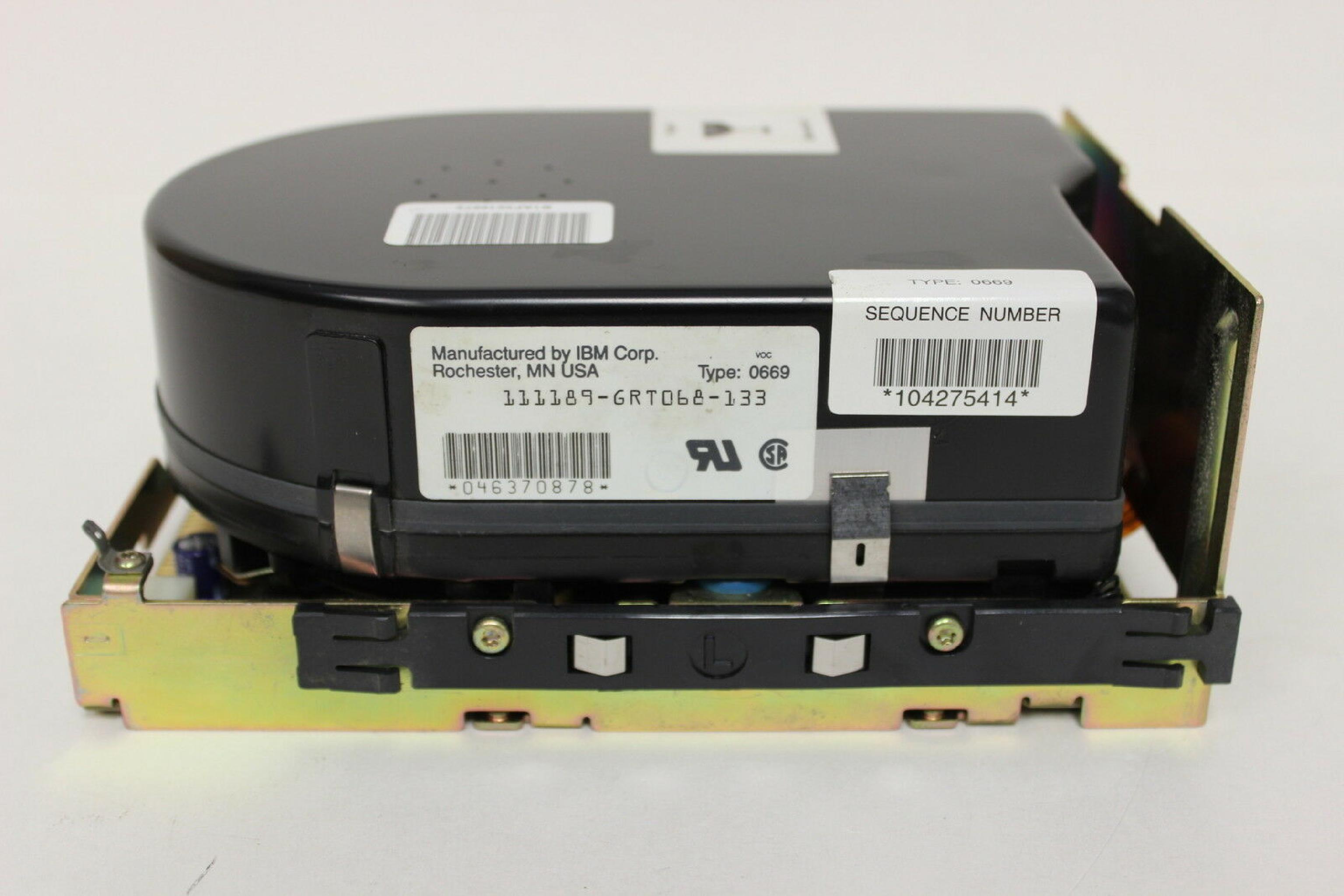 IBM 15F6730 115MB 5.25 INCH FULL HEIGHT ESDI PS/2 HARD DRIVE