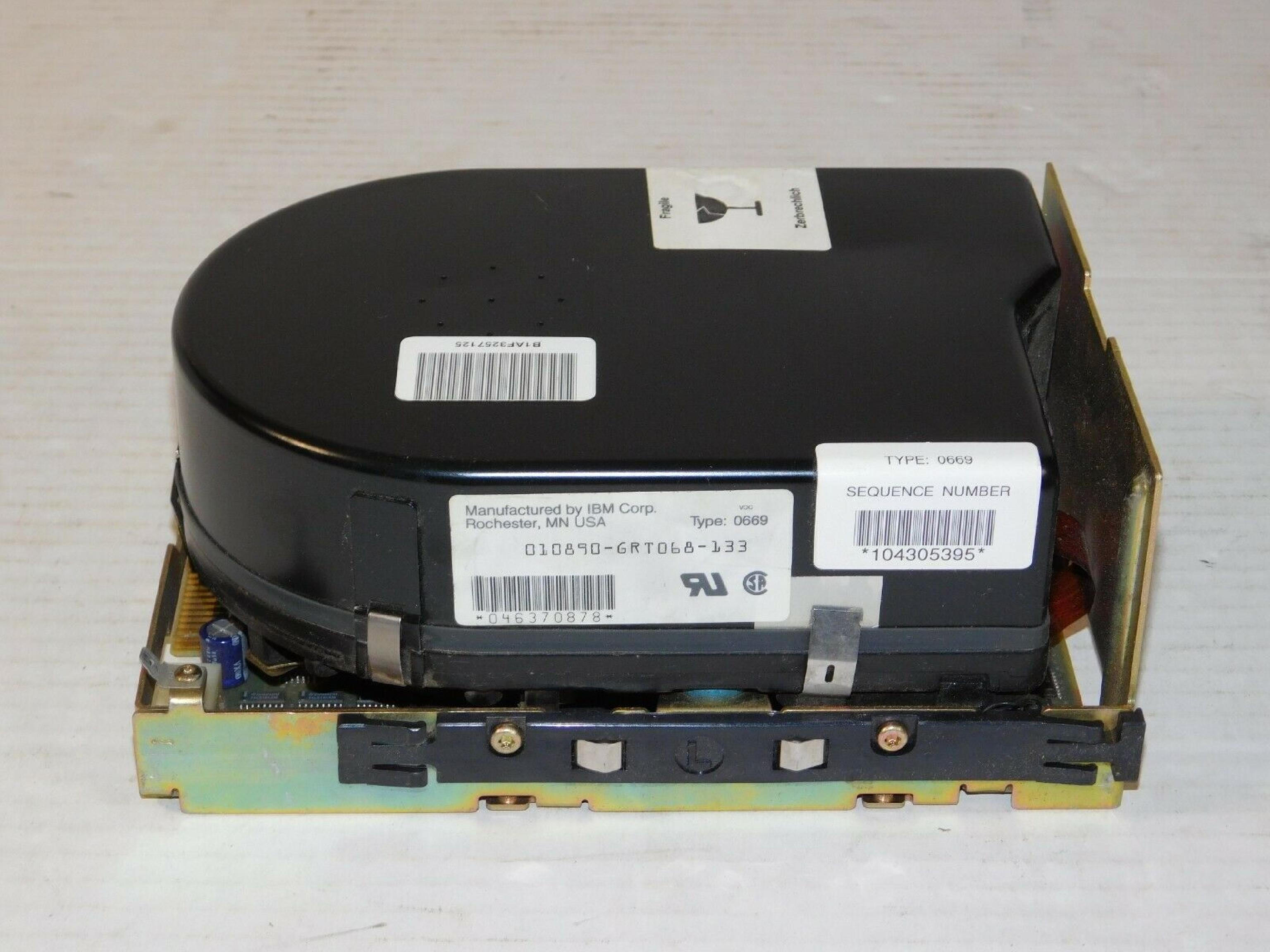 IBM 15F6730 115MB 5.25 INCH FULL HEIGHT ESDI PS/2 HARD DRIVE