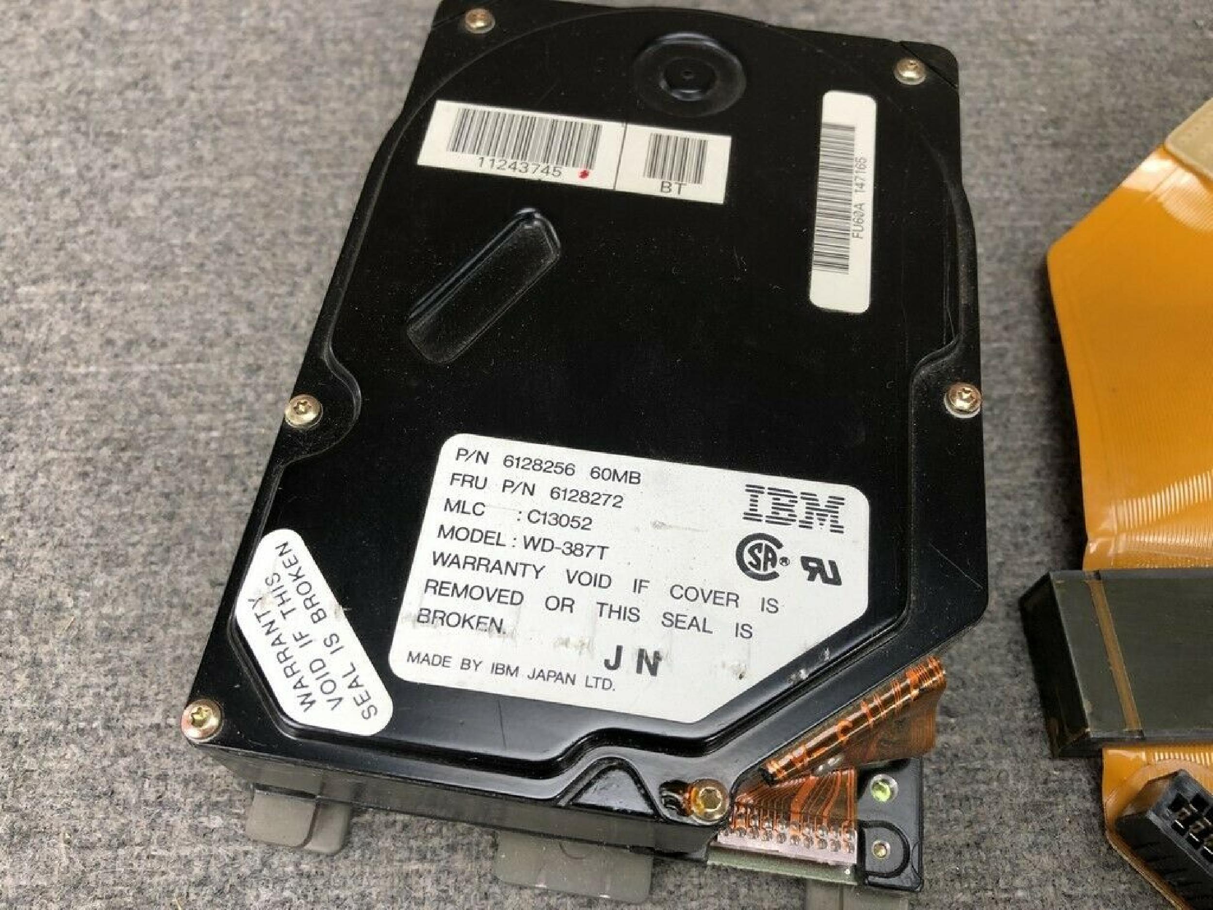 IBM 6128272 60MB HARD DRIVE PULLED FROM PS/2 MODEL 55 SX