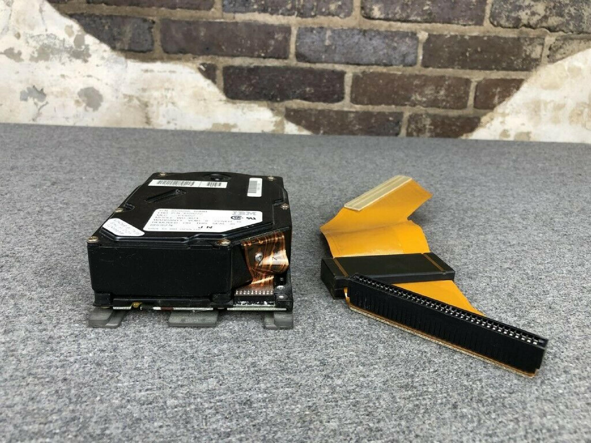 IBM 6128272 60MB HARD DRIVE PULLED FROM PS/2 MODEL 55 SX