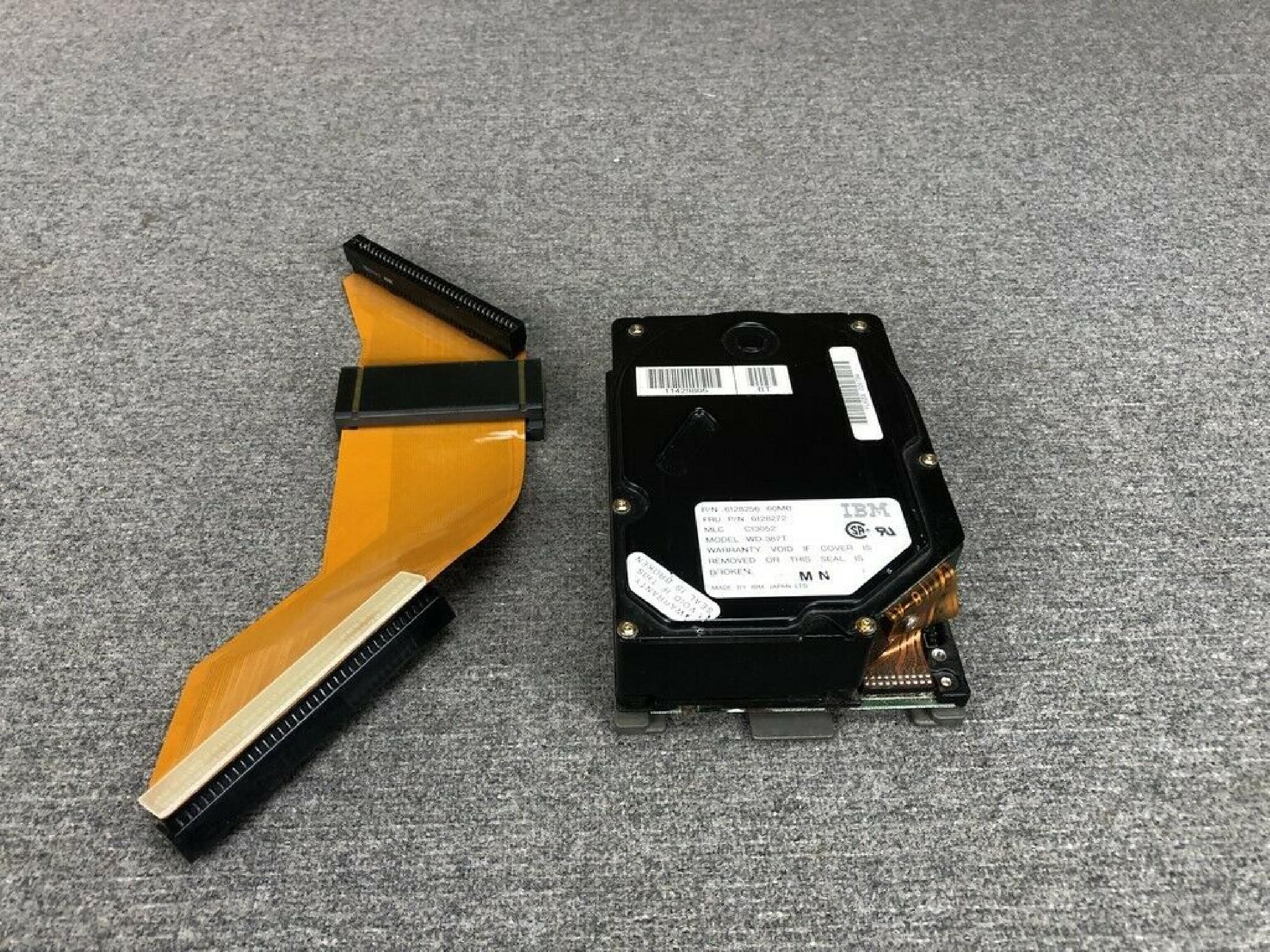 IBM 6128272 60MB HARD DRIVE PULLED FROM PS/2 MODEL 55 SX
