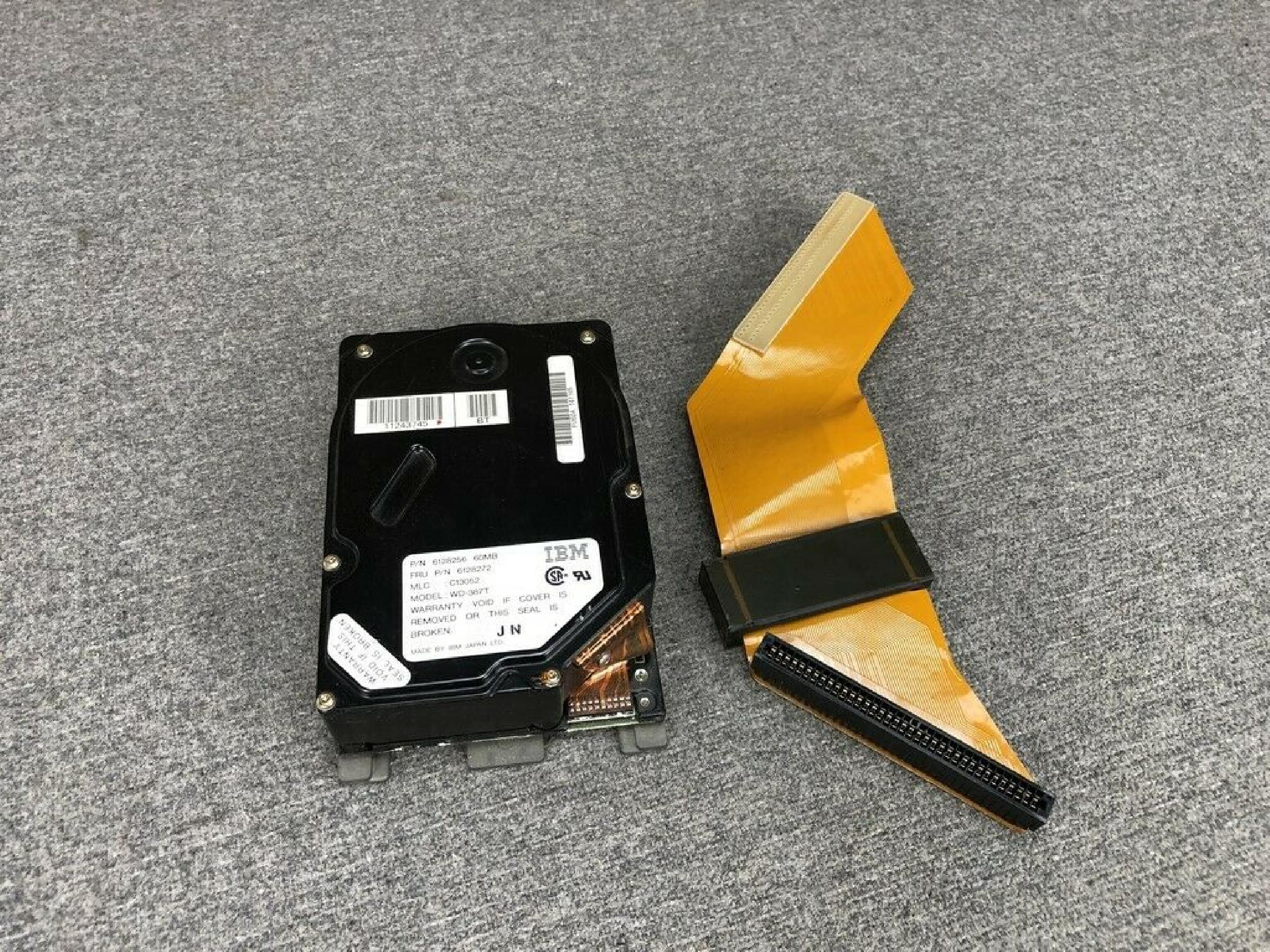 IBM 6128272 60MB HARD DRIVE PULLED FROM PS/2 MODEL 55 SX