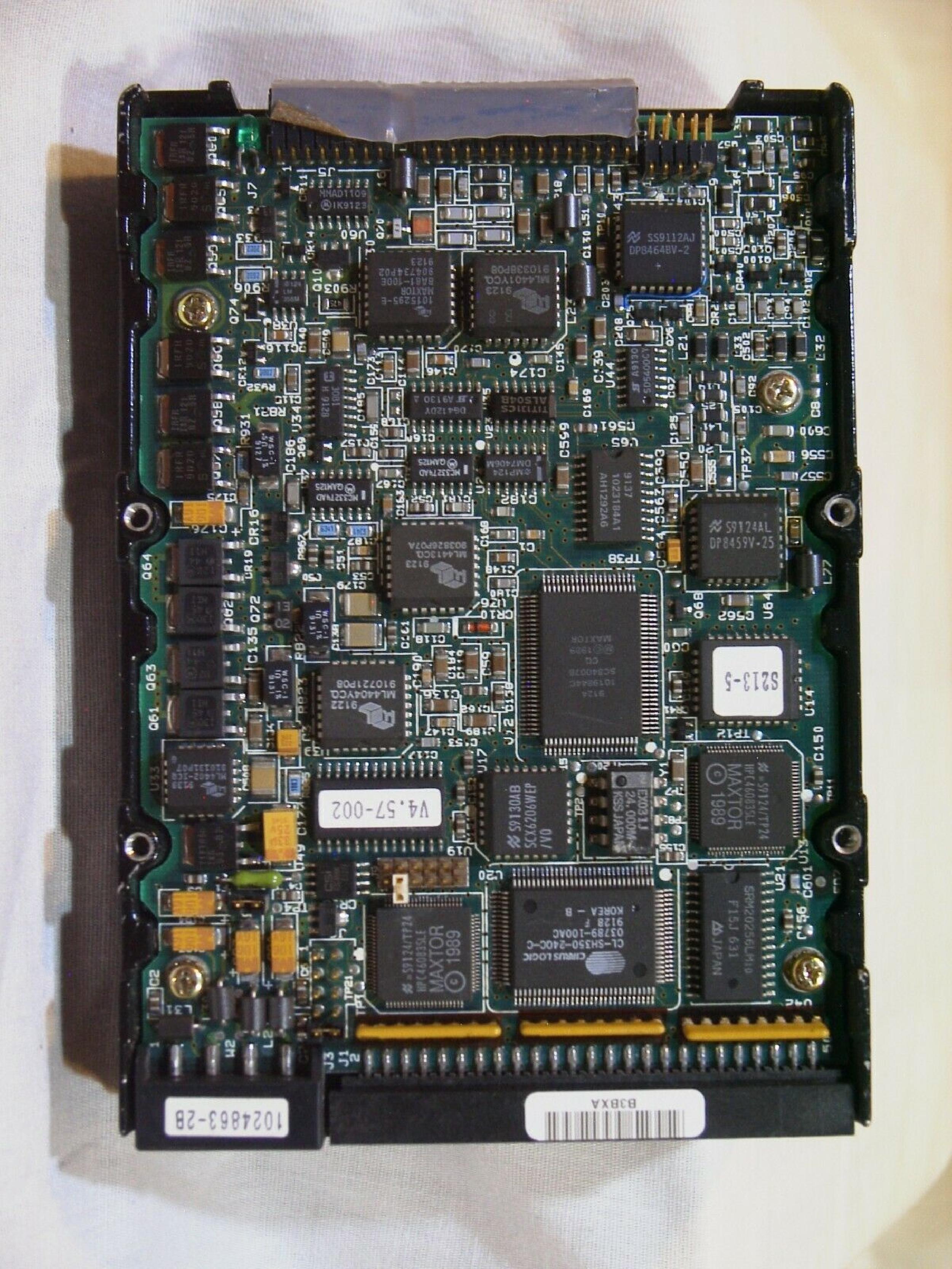 MAXTOR LXT213SY 212MB 3.5 HH SCSI HARD DRIVE PULLED FROM SPARC STATION IPX