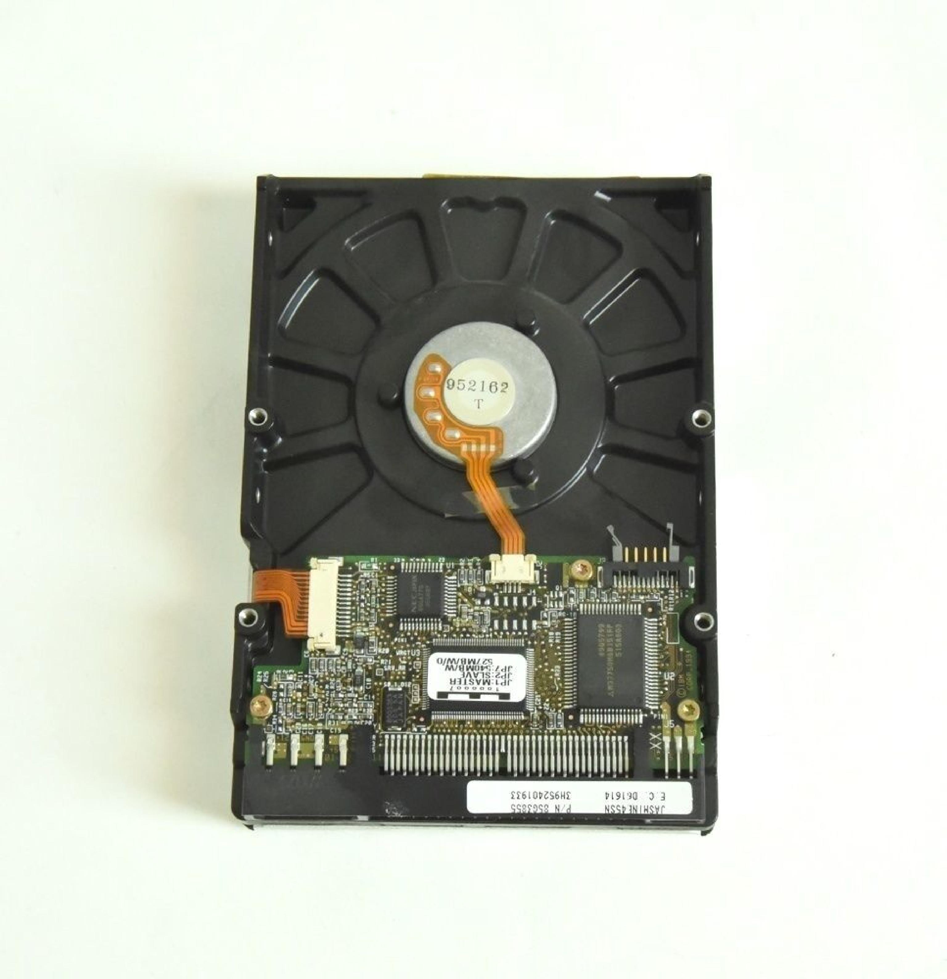 QUANTUM / IBM 82G5928 540MB IDE DRIVE 3.5 3.5INCHES