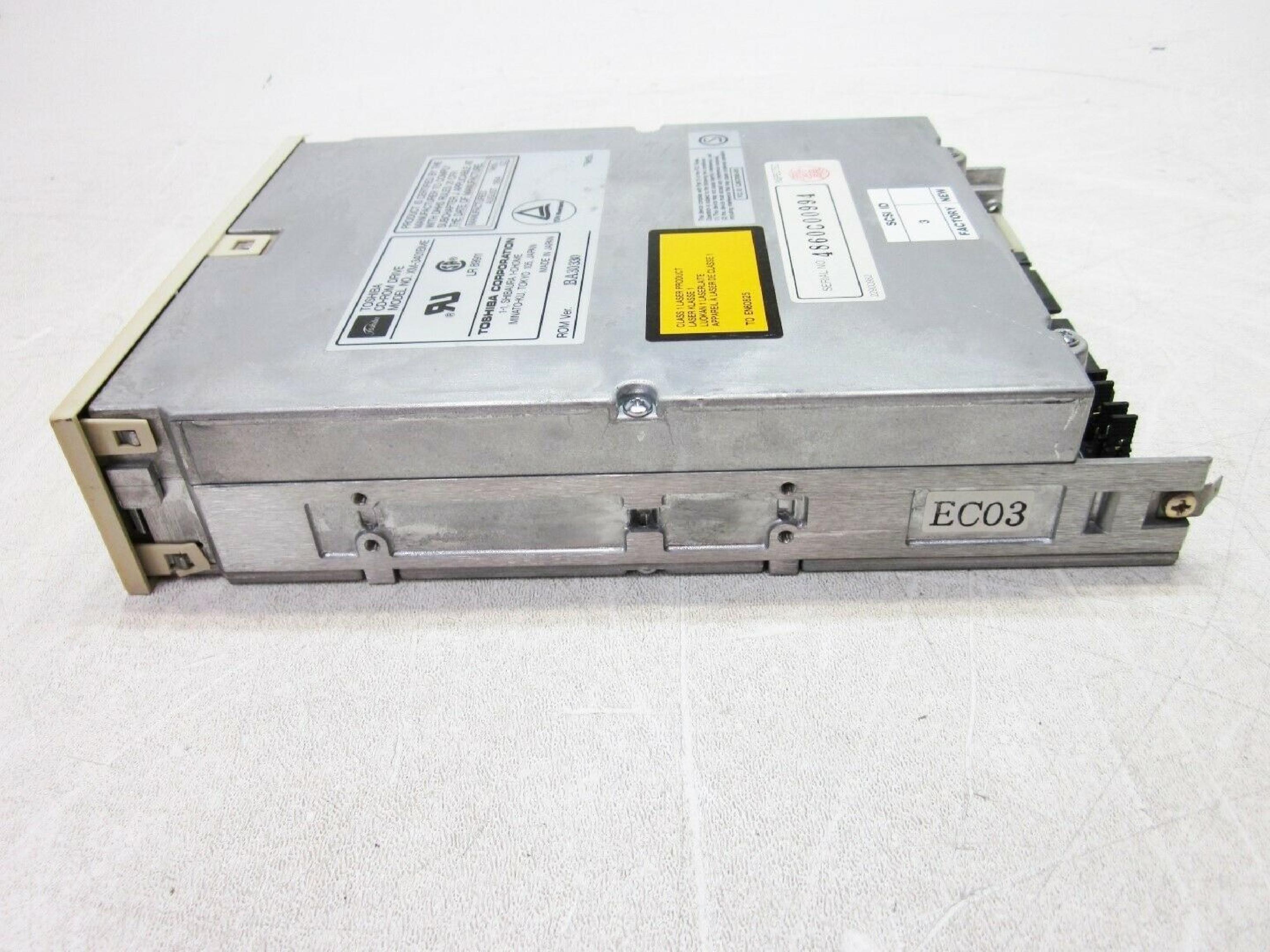 TOSHIBA XM-3401BME 2X CADDY TYPE SCSI CDROM DRIVE CADDY TYPE