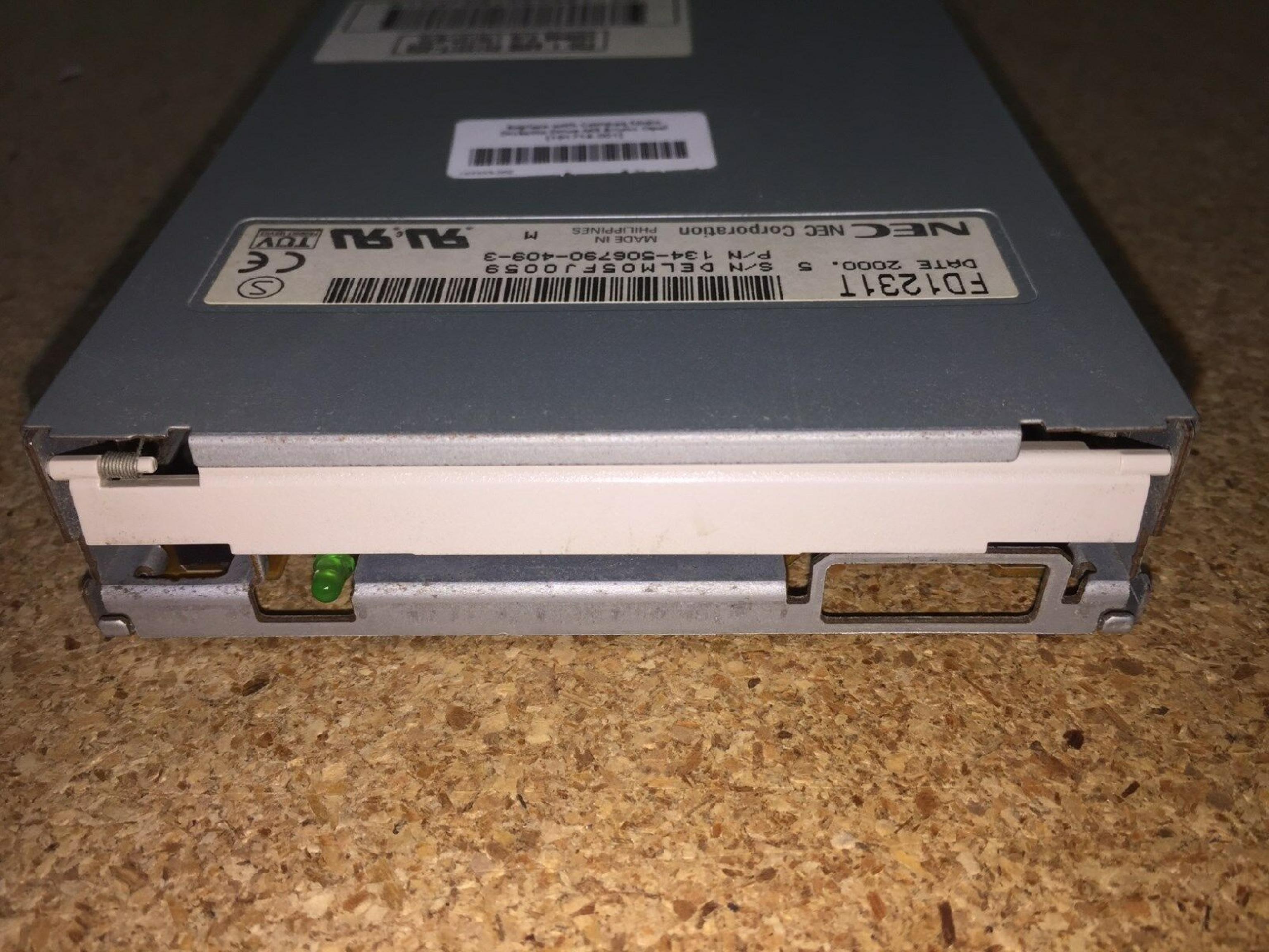 COMPAQ / HEWLETT PACKARD / HP 191714-001 1.44 FLOPPY DRIVE NO BEZEL