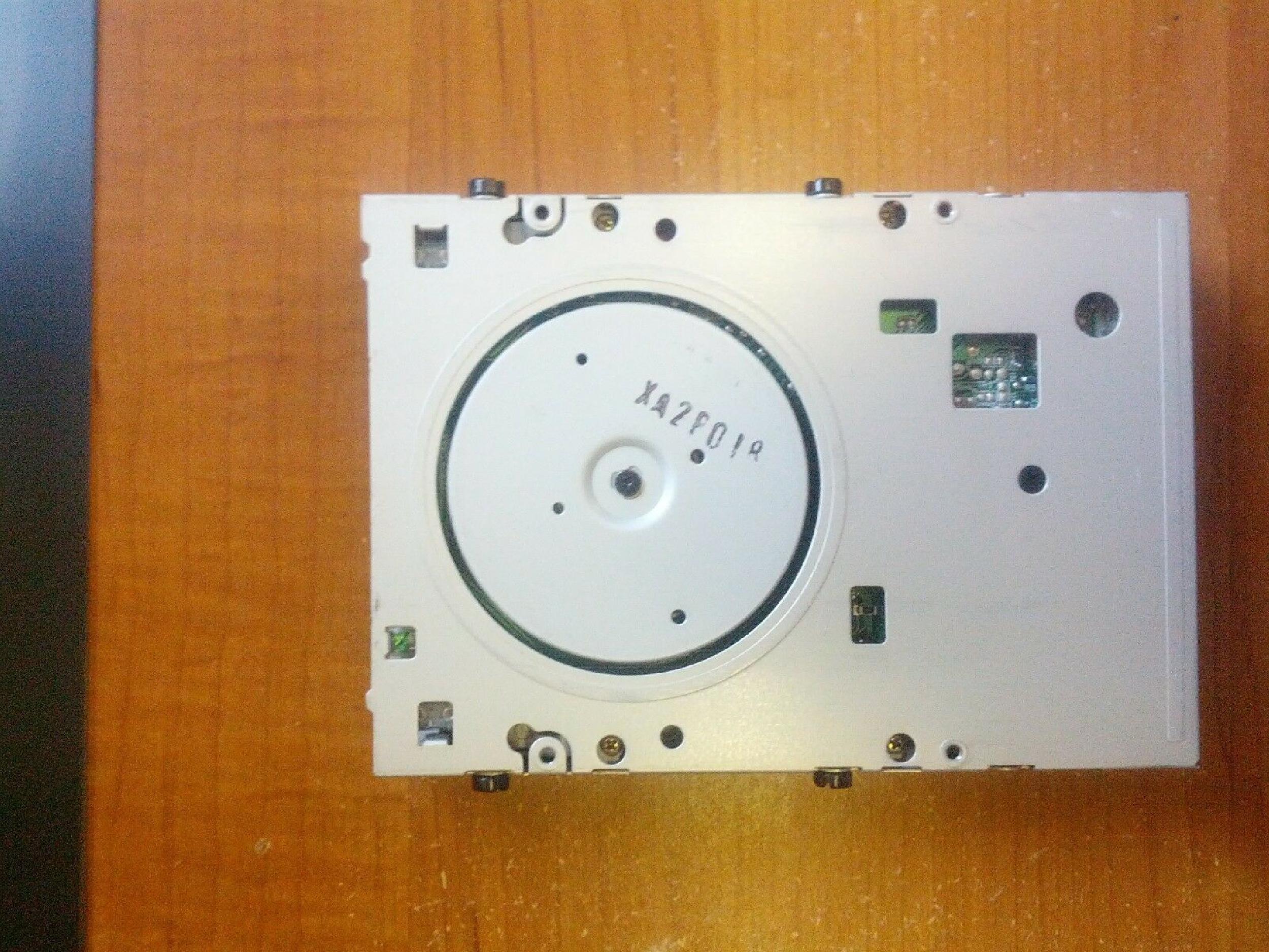 SAMSUNG SFD-321B/LCPN2 1.44 FLOPPY DRIVE NO BEZEL