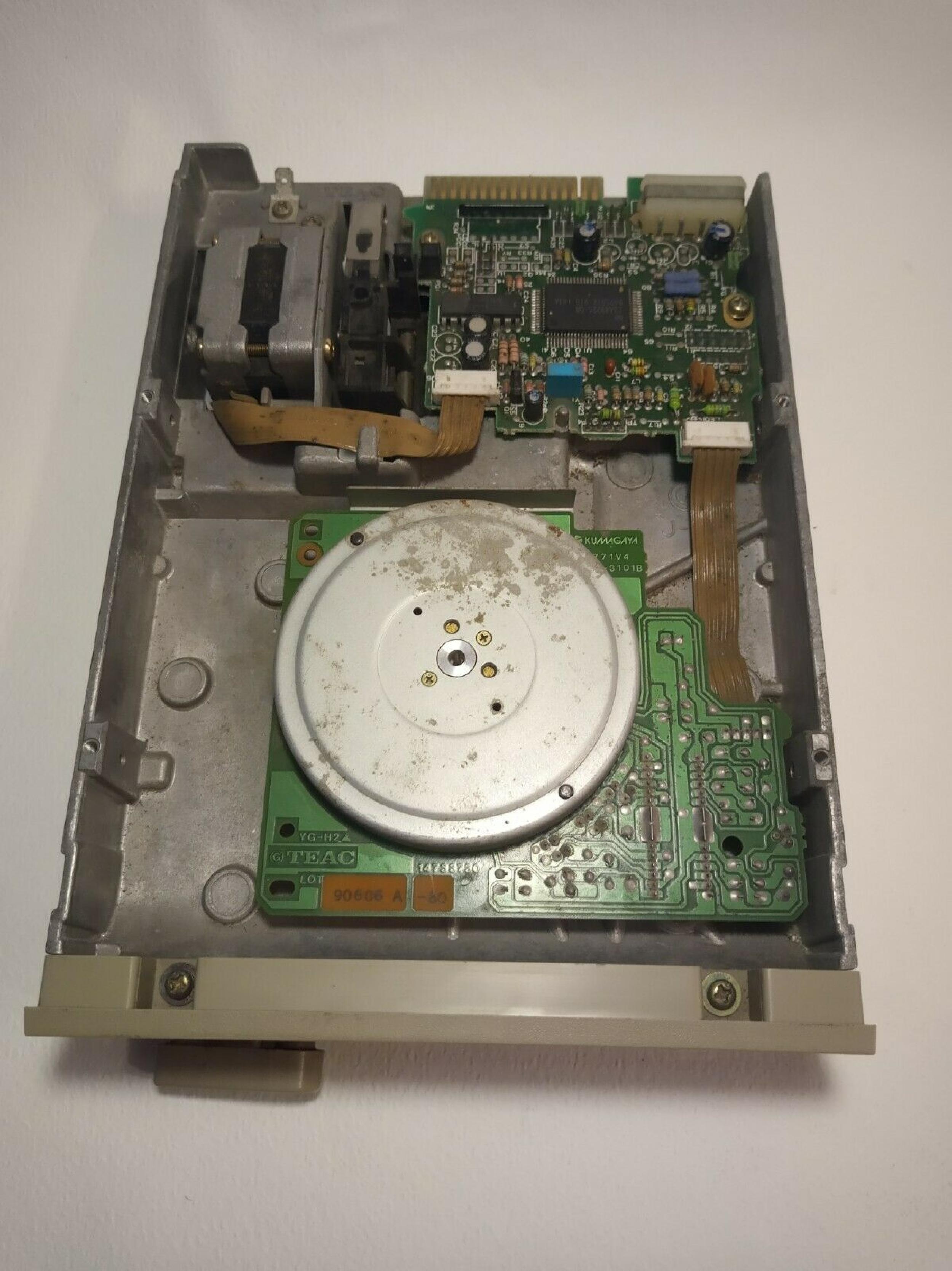 TEAC FD-55BR FLOPPY 5.25 GREY HH