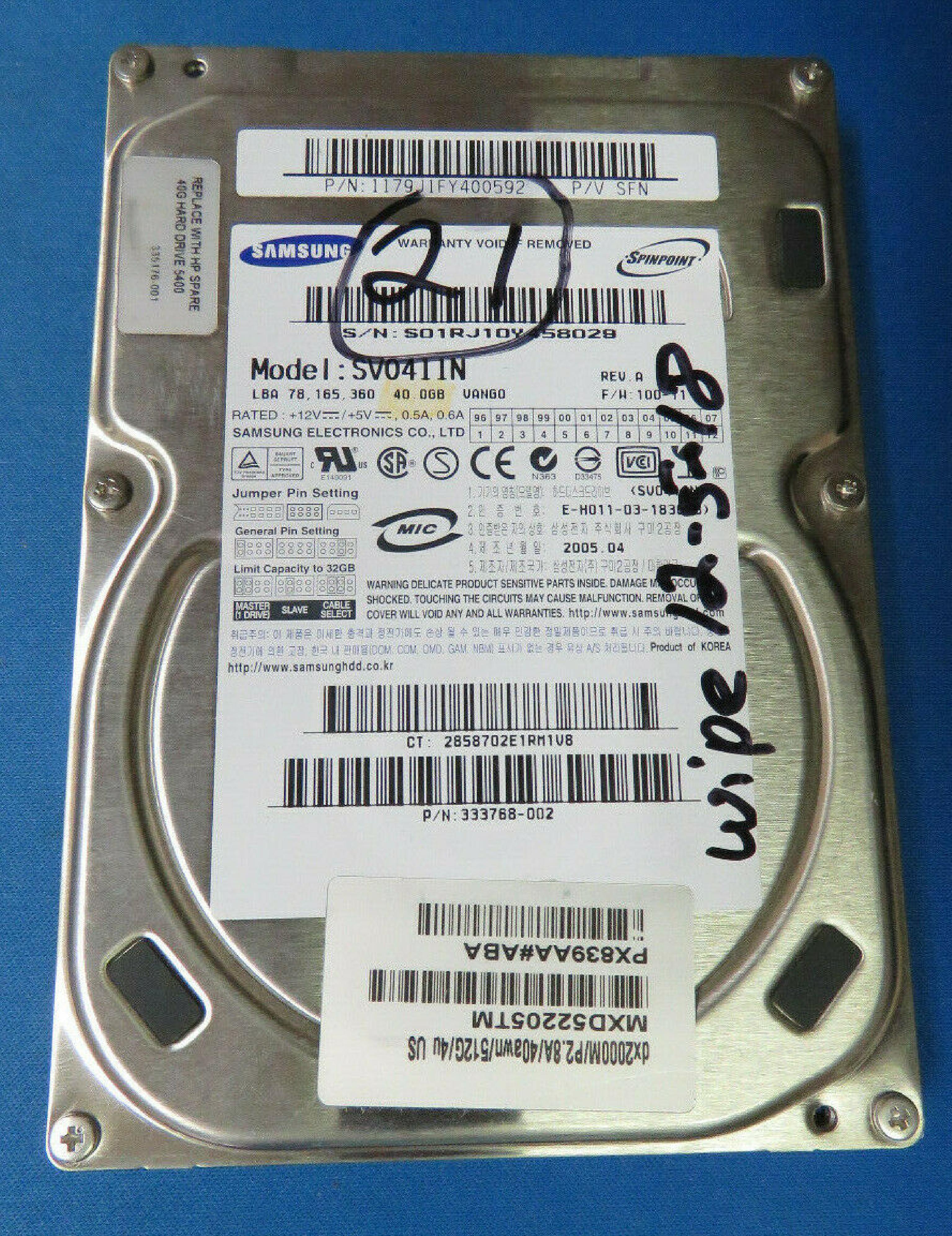 SAMSUNG / SEAGATE SP0411N 40GB 3.5 INCH 7200 RPM IDE HARD DRIVE P/V SSN SLIM HD DATE: 2004.04 LBA: 78,165,360 REV: A F/W: 100-11 PANGO 2004.06 2004.09 2004.10 2004.11 2004.02 2005.03 2004.05 REV F/W DATE 2004.03